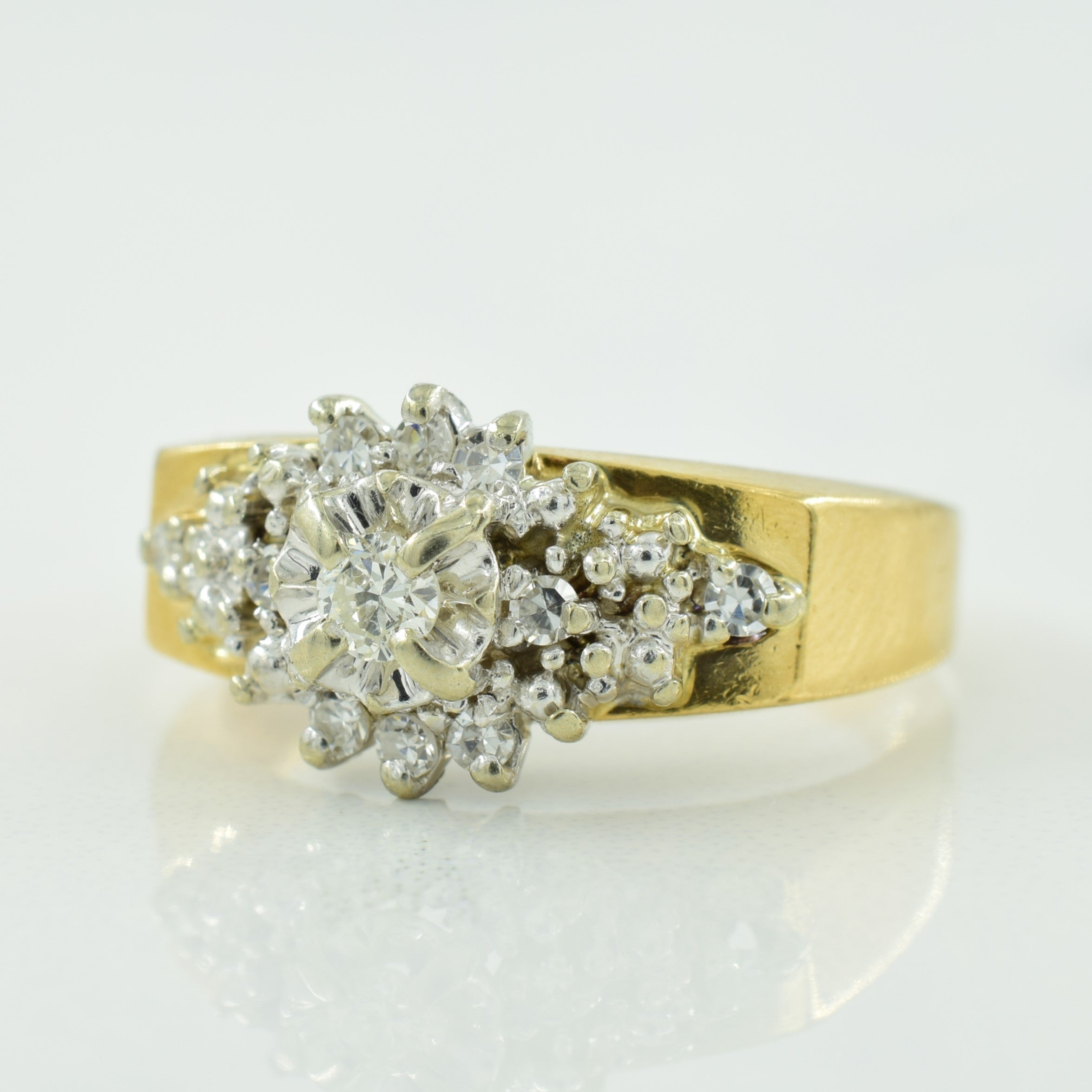 Cluster Diamond Ring | 0.22ctw | SZ 5.75 |