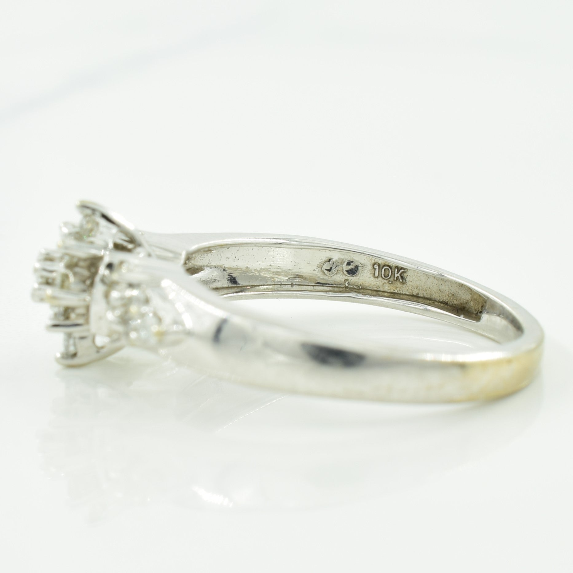 Diamond Ring | 0.19ctw | SZ 5.5 |