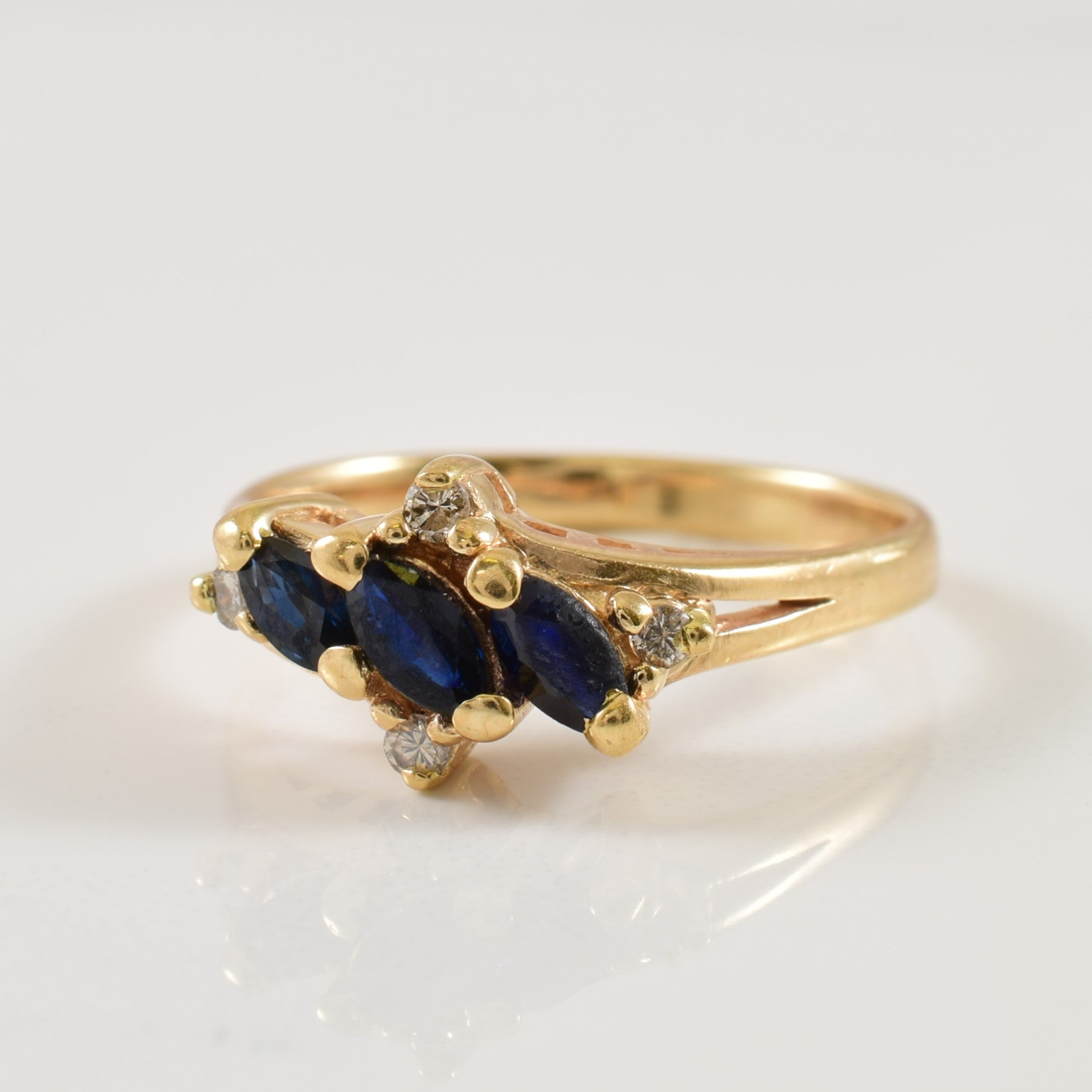 Sapphire & Diamond Ring | 0.45ctw, 0.08ctw | SZ 7.25 |