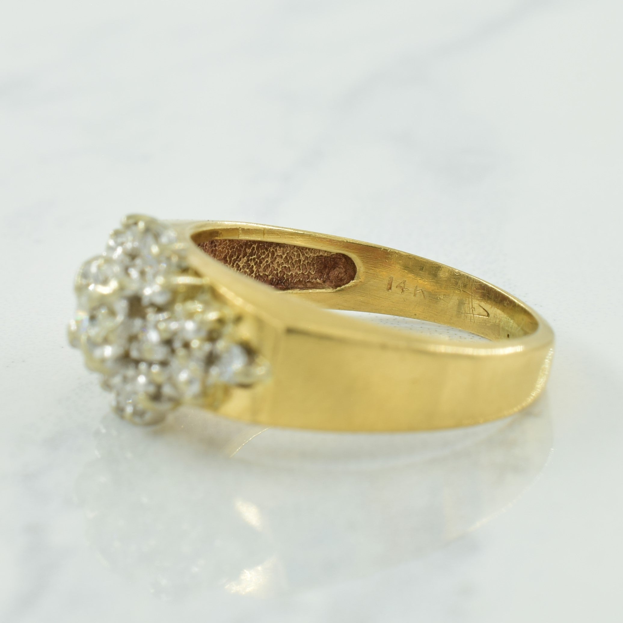 Cluster Diamond Ring | 0.22ctw | SZ 5.75 |