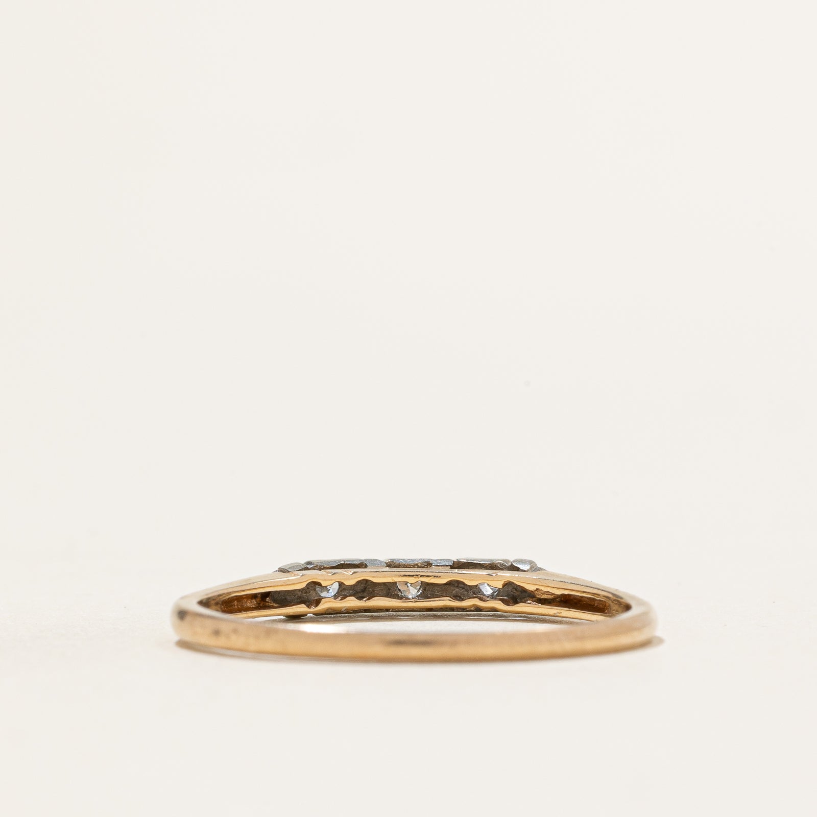 Bague vintage trois diamants | 0,02 ct au total | Taille 9