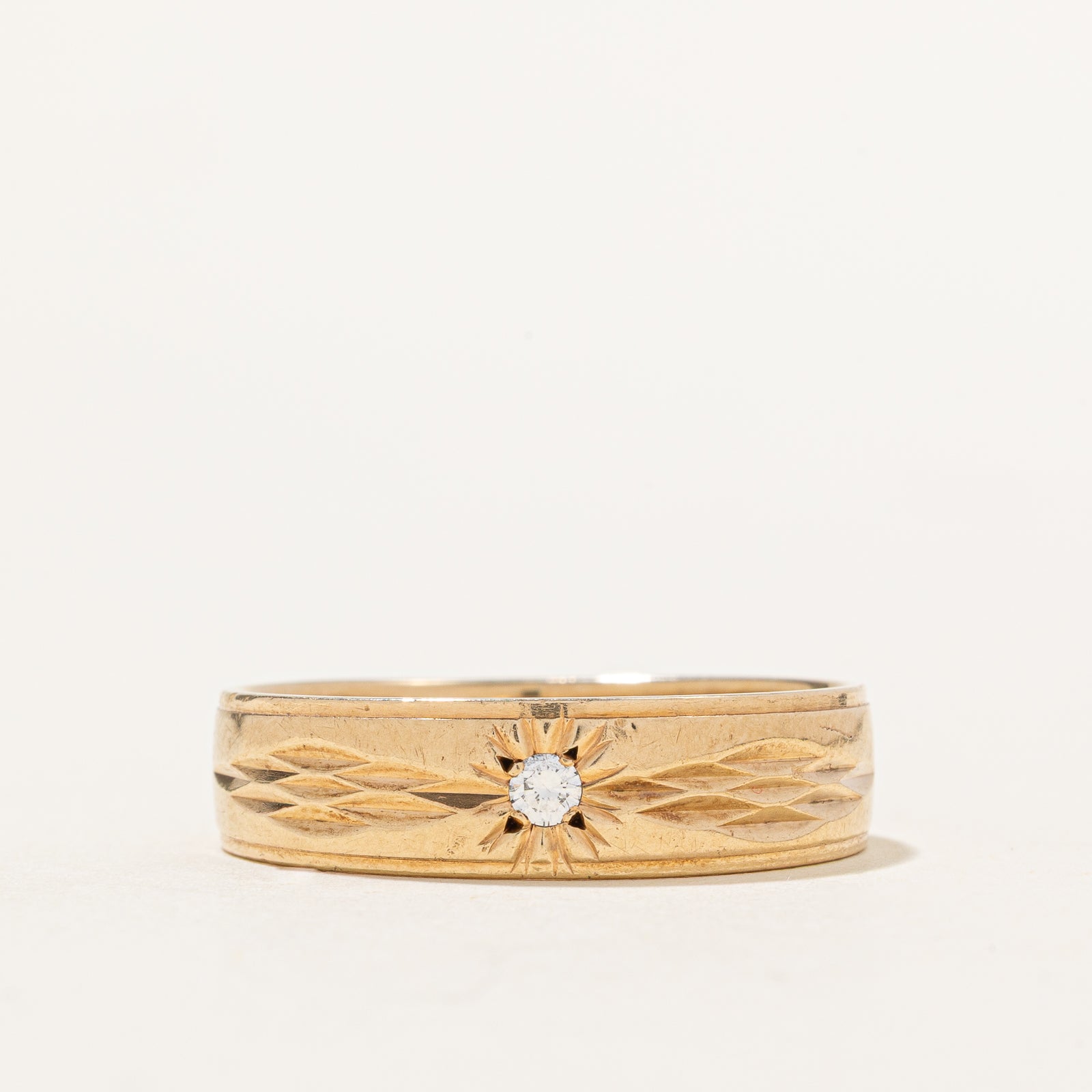 Single Stone Diamond Textured Band | 0.05ct | SZ 10.75