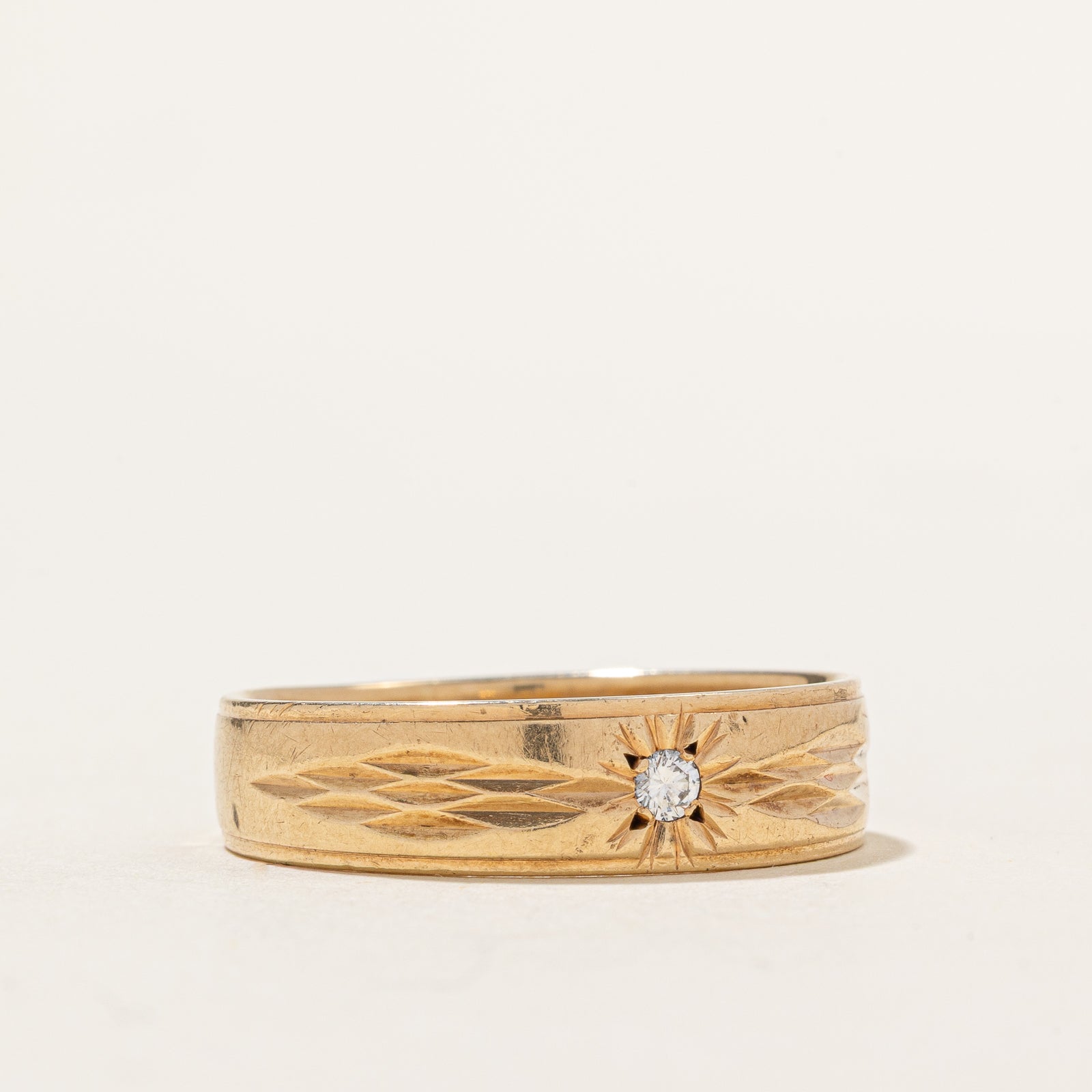 Single Stone Diamond Textured Band | 0.05ct | SZ 10.75