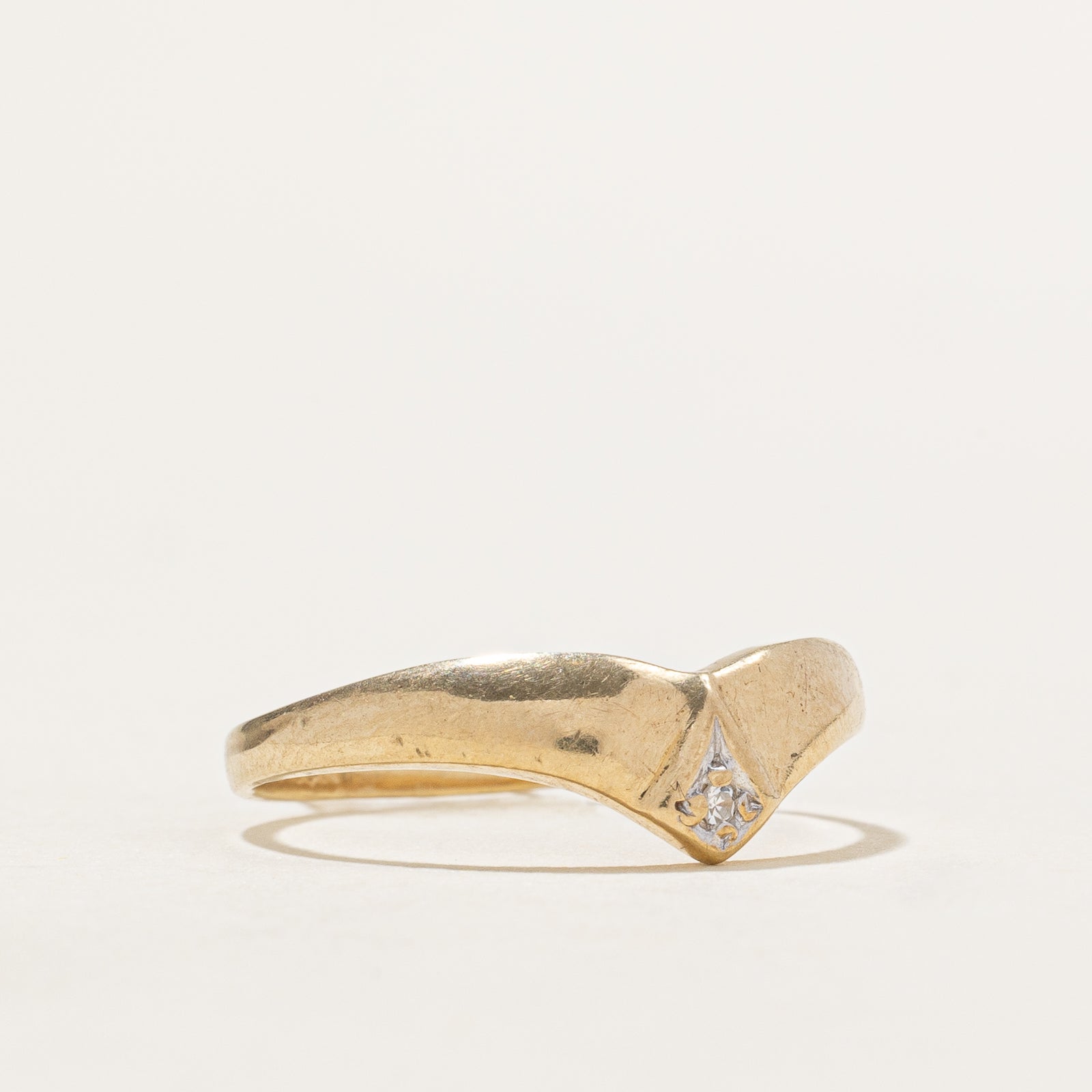 Diamond Chevron Ring | 0.005ct | SZ 6.5