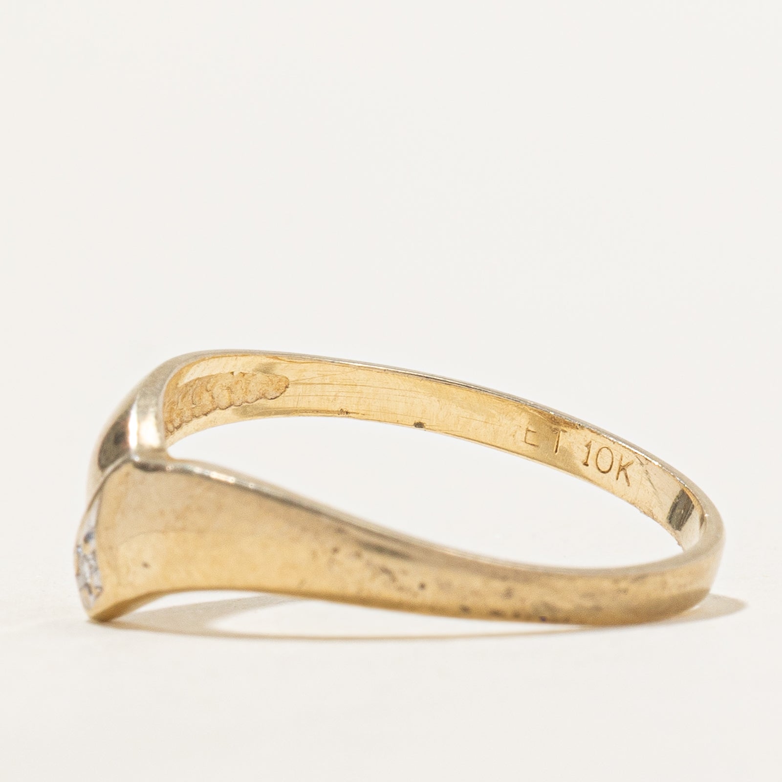 Diamond Chevron Ring | 0.005ct | SZ 6.5