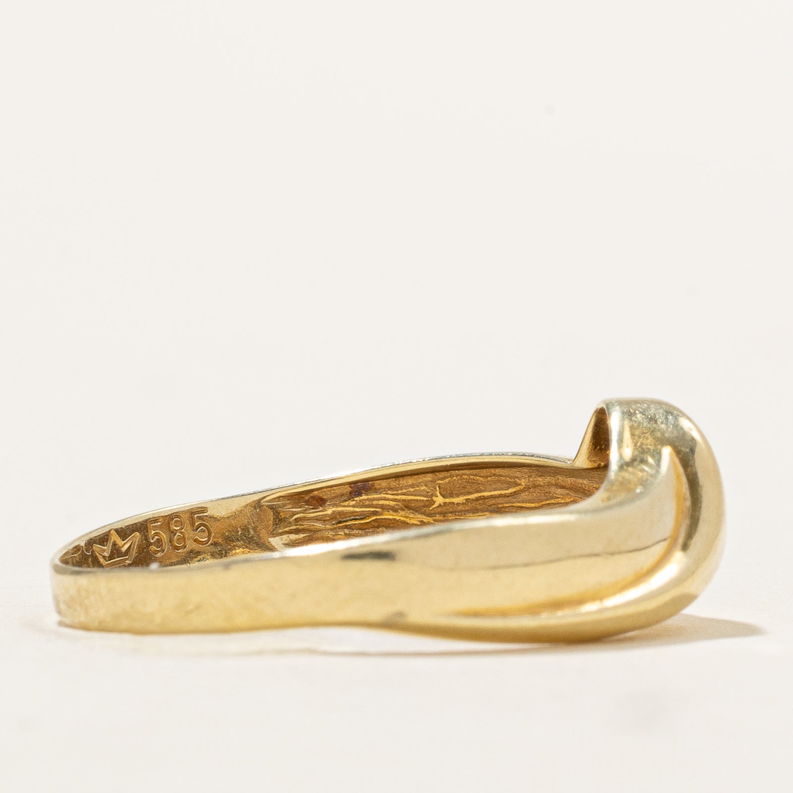 Flush Set Diamond Chevron Ring | 0.005ct | SZ 8.25