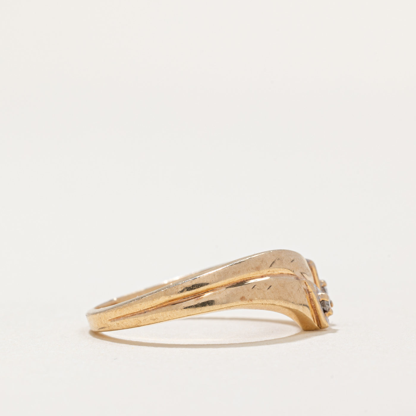 Diamond Double Chevron Ring | 0.03ctw | SZ 4.5 |
