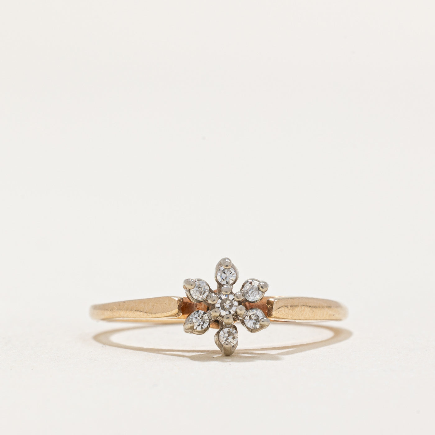 Diamond Cluster Ring | 0.07ctw | SZ 4.5 |
