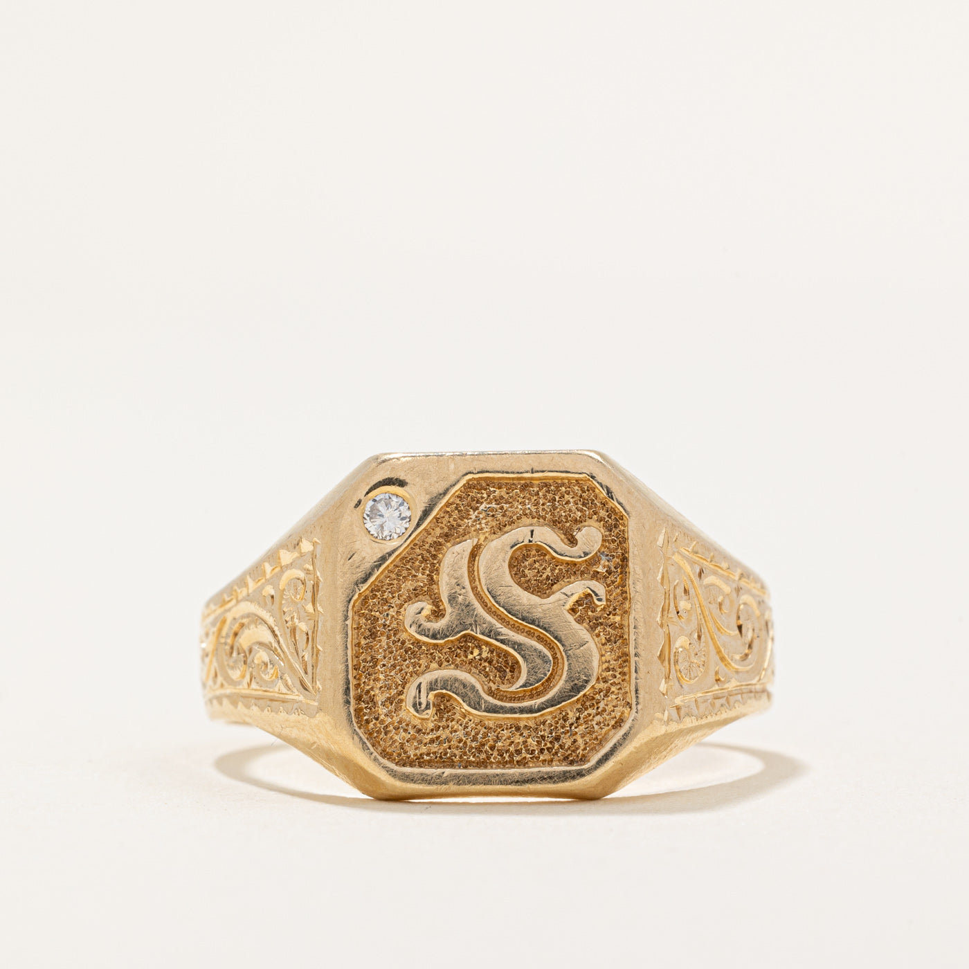 Diamond 'S' Signet Ring | 0.03ct | SZ 10.75 |