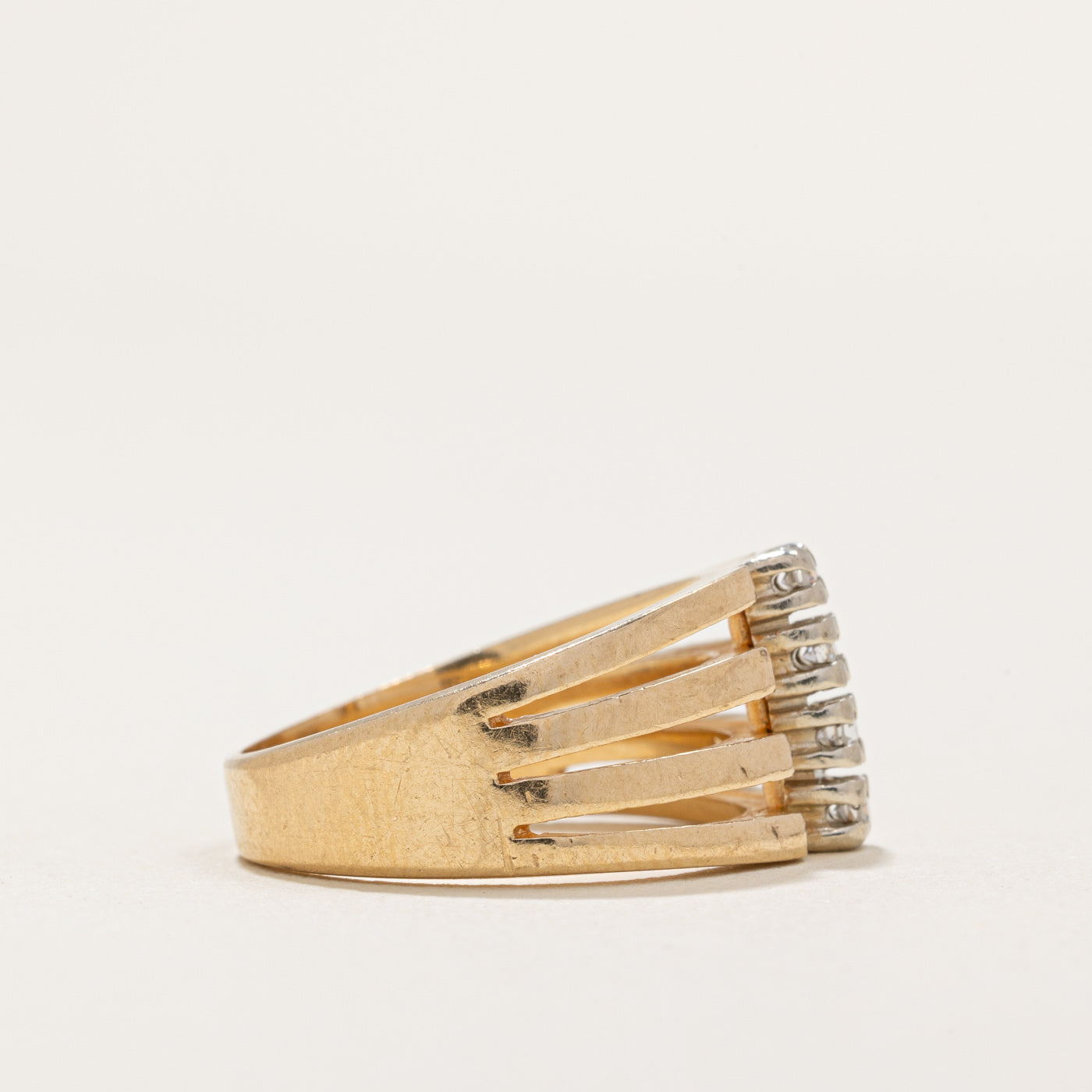 Diamond Column Ring | 0.12ctw | SZ 5.25 |