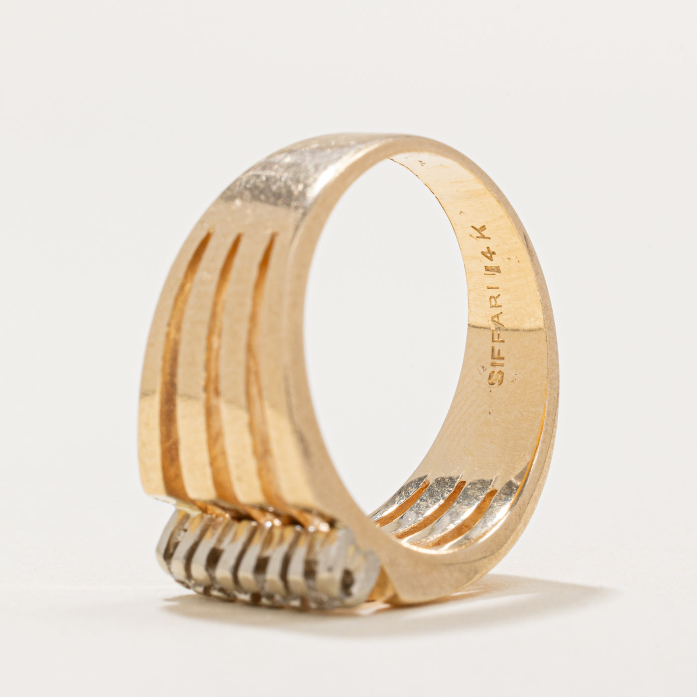 Diamond Column Ring | 0.12ctw | SZ 5.25 |