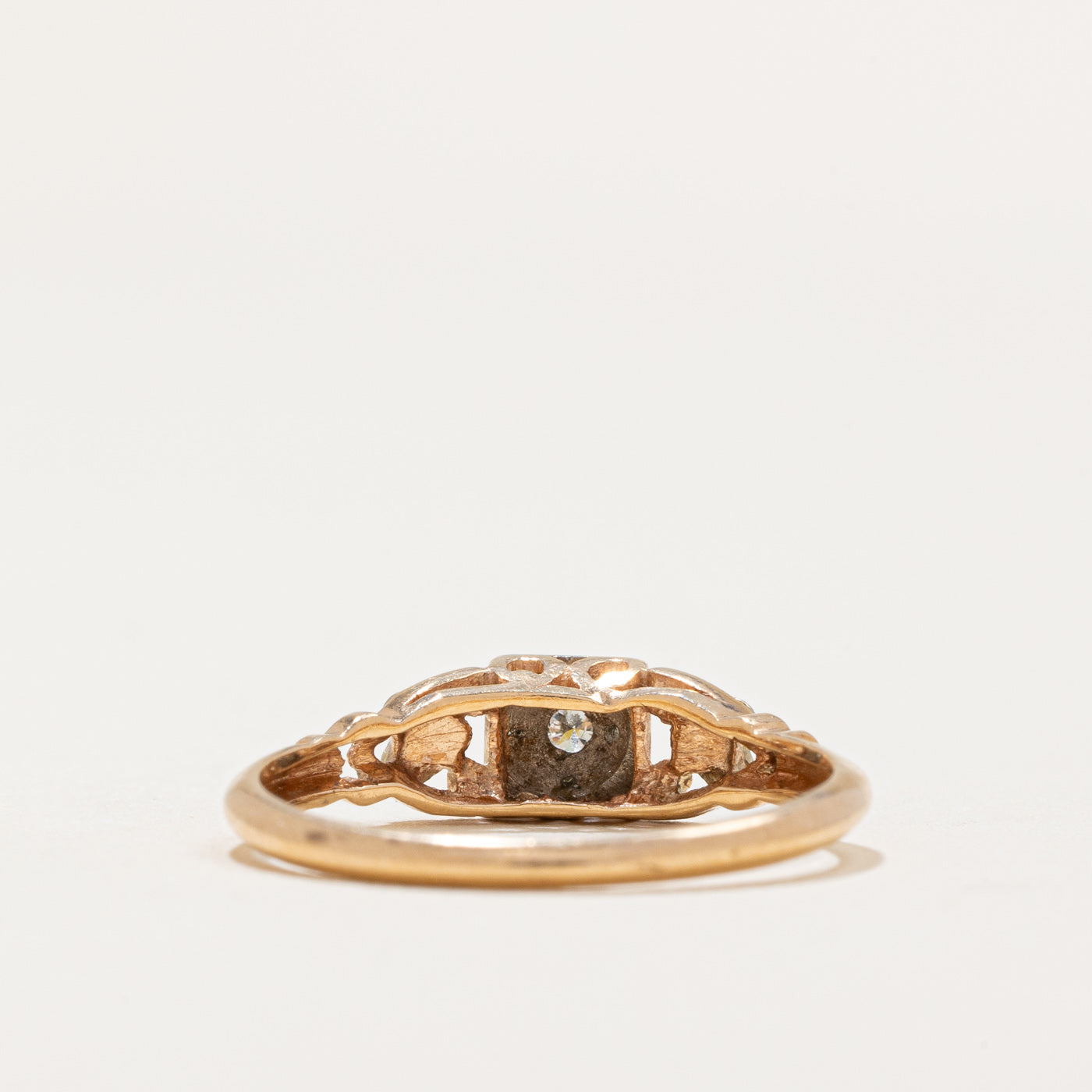 Illusion Set Diamond Ring | 0.04ct | SZ 6.5 |