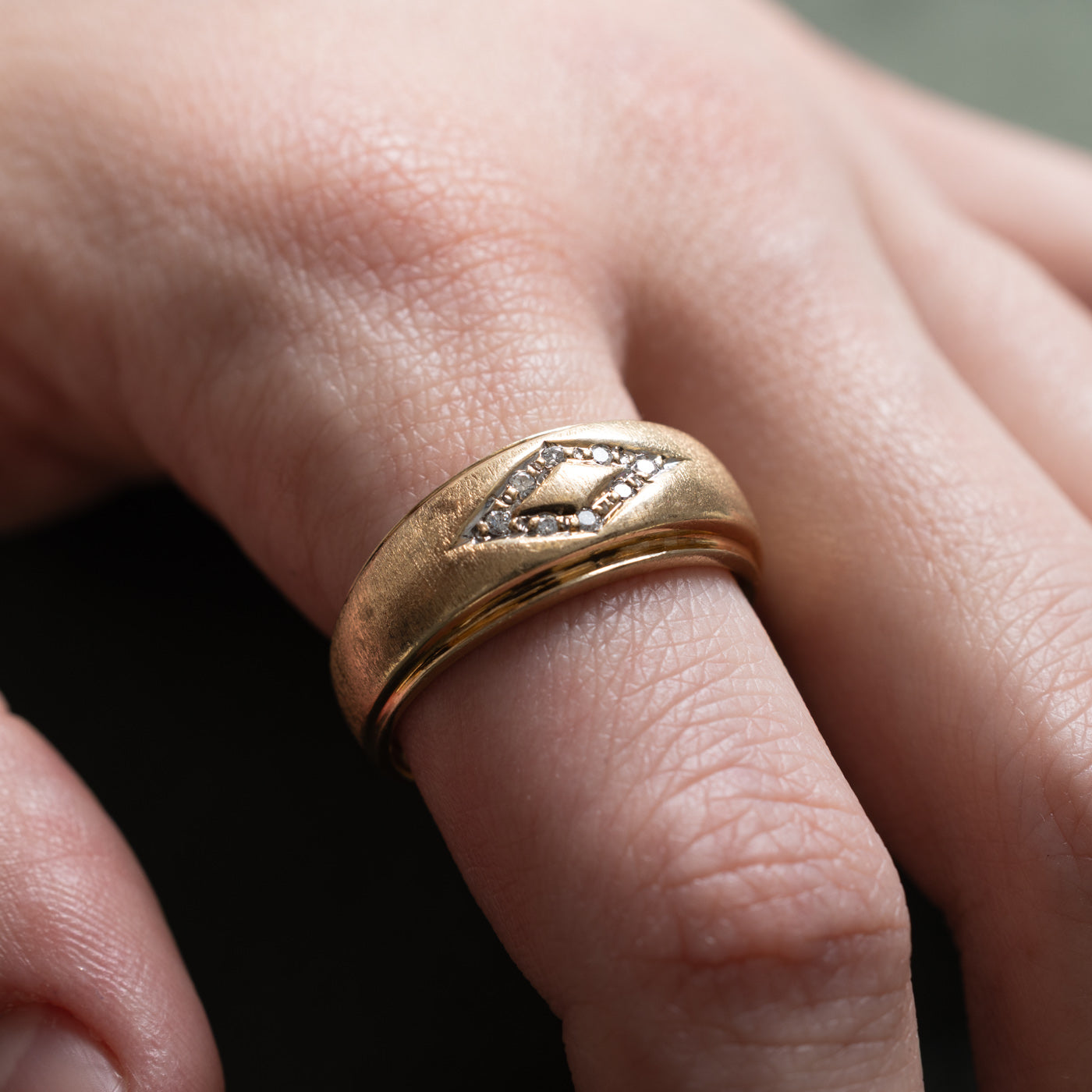 Diamond Rhombus Design Textured Band | 0.09ctw | SZ 10.5