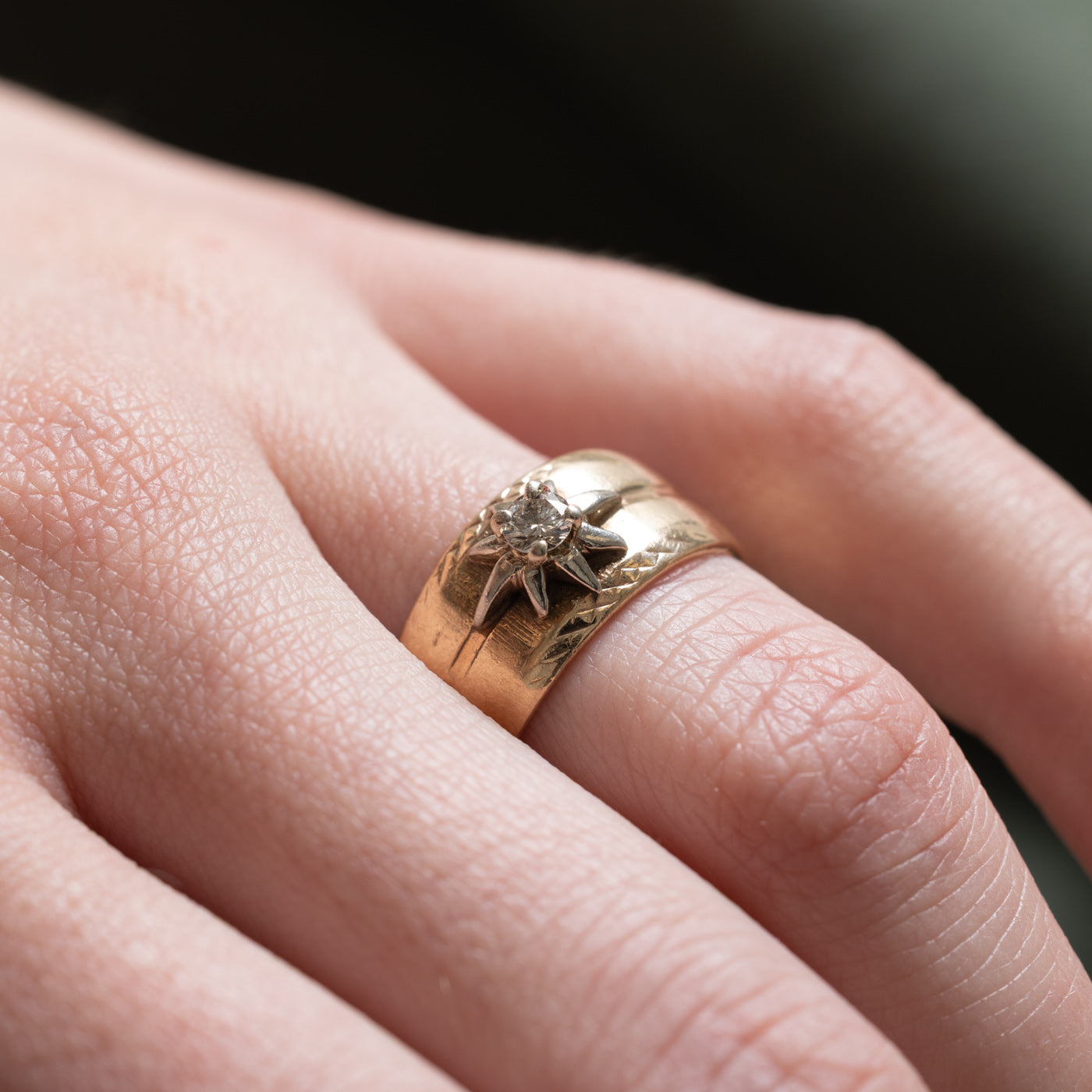 Diamond Star Textured Band | 0.13ct | SZ 5.75