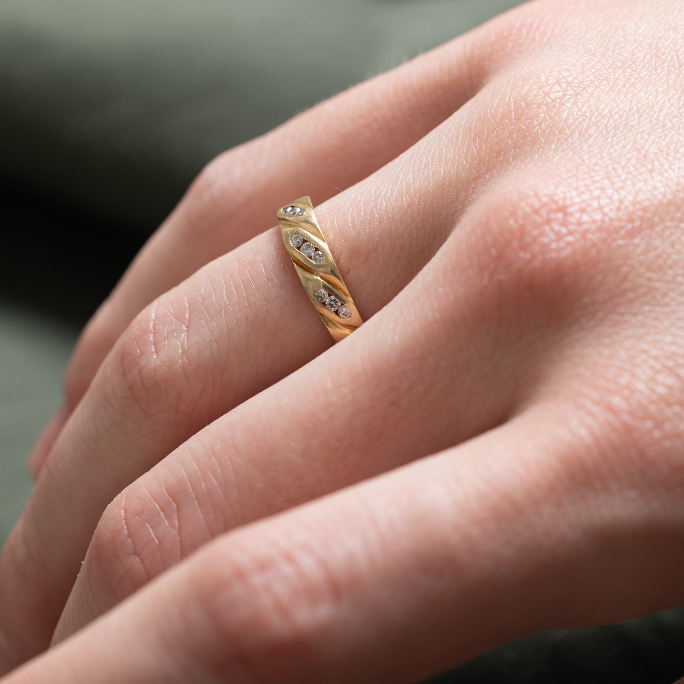 Diagonal Set Diamond Grooved Band | 0.10ctw | SZ 5