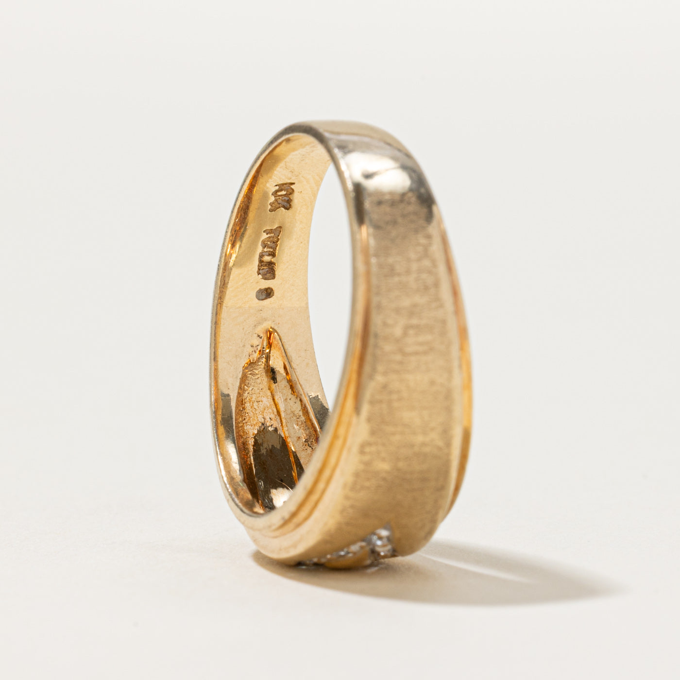 Diamond Rhombus Design Textured Band | 0.09ctw | SZ 10.5