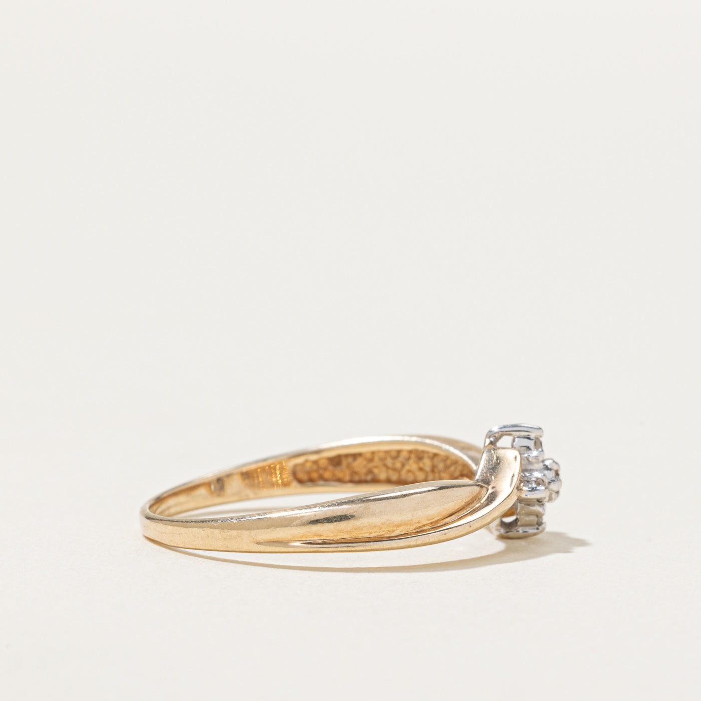 Diamond Cluster Twisted Cross Over Ring | 0.03ctw | SZ 6.25