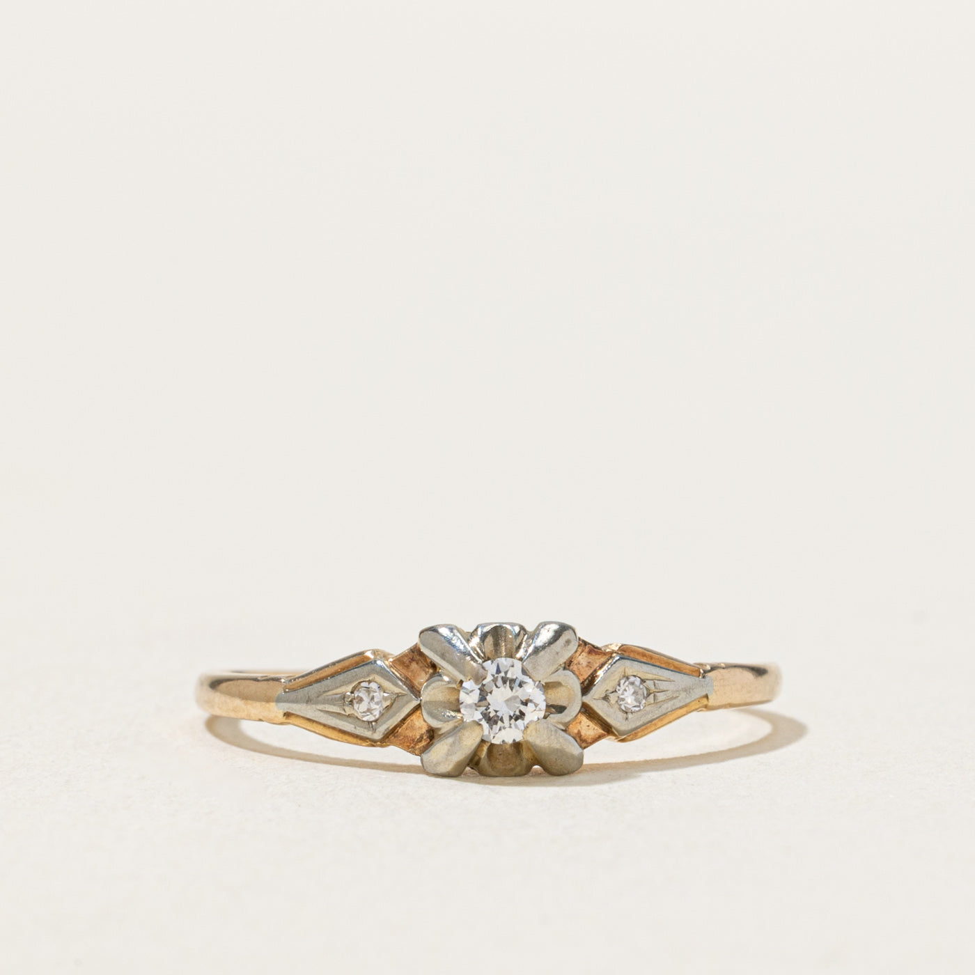 Vintage Two Tone Diamond Ring | 0.06ctw | SZ 5.75