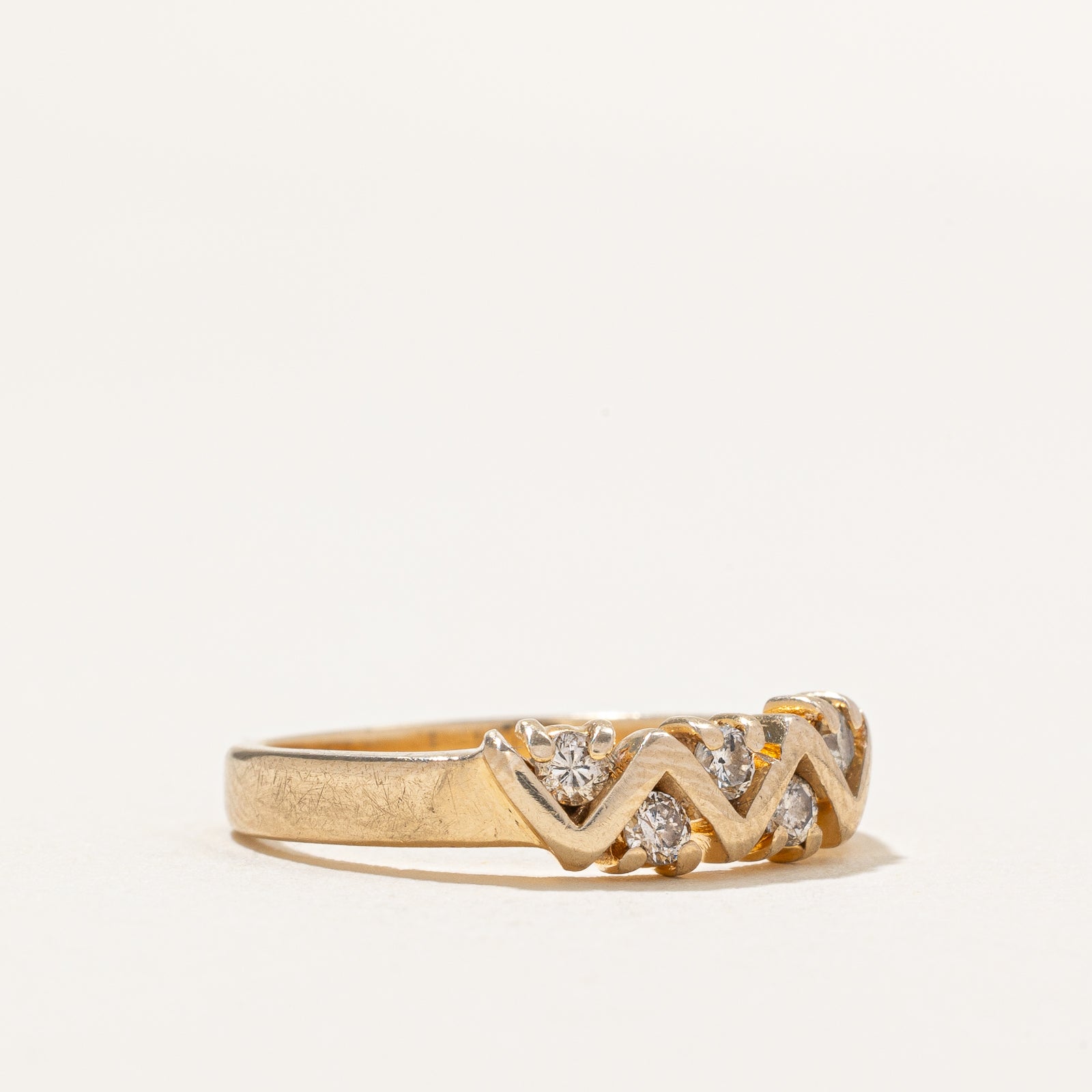 Diamond Zigzag Ring | 0.20ctw | SZ 6.75