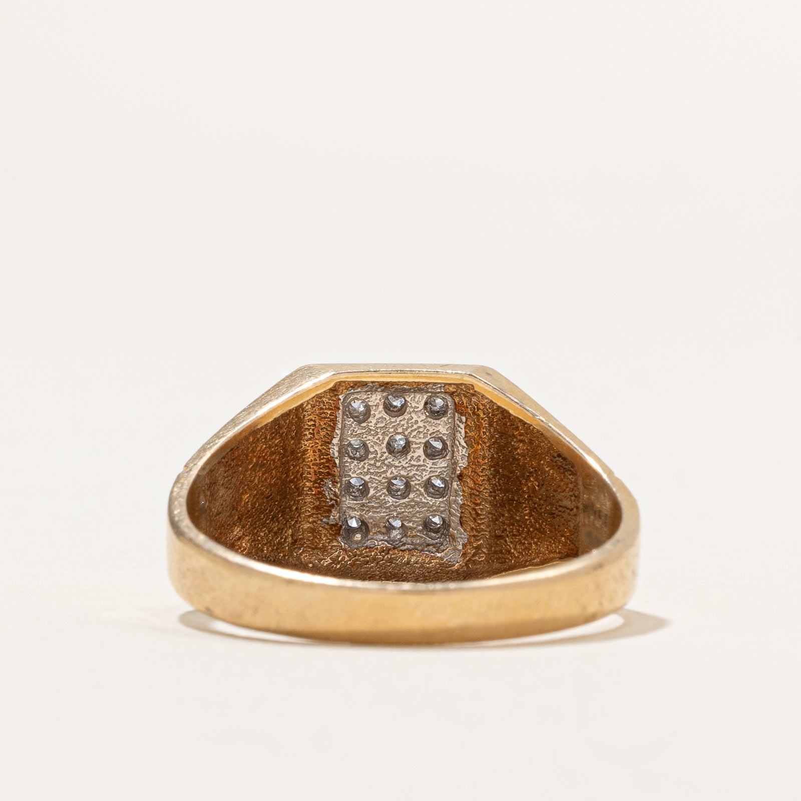 Diamond Grid Signet Ring | 0.08ctw | SZ 9.5