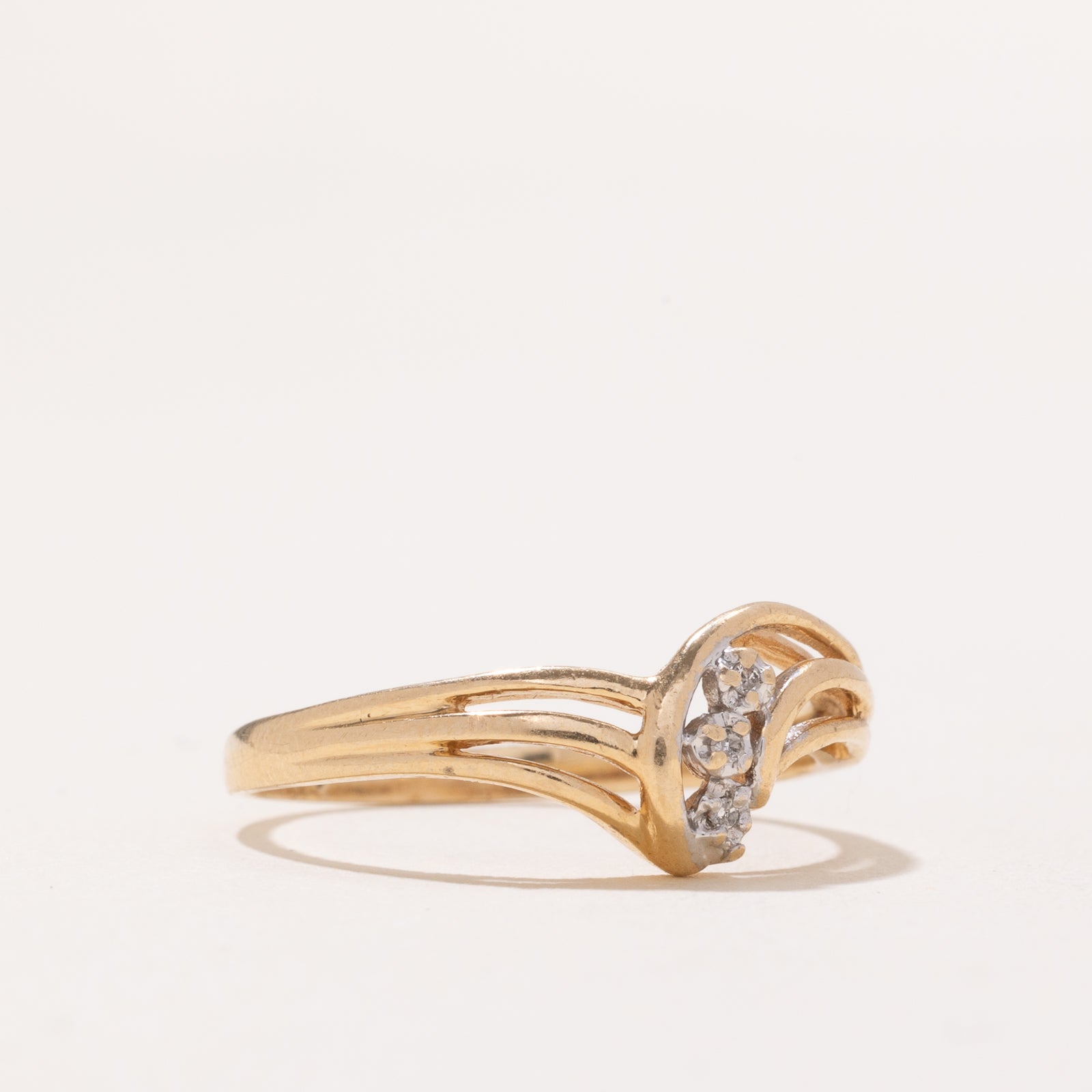 Bague chevron en diamants | 0,009 ct | Taille 8