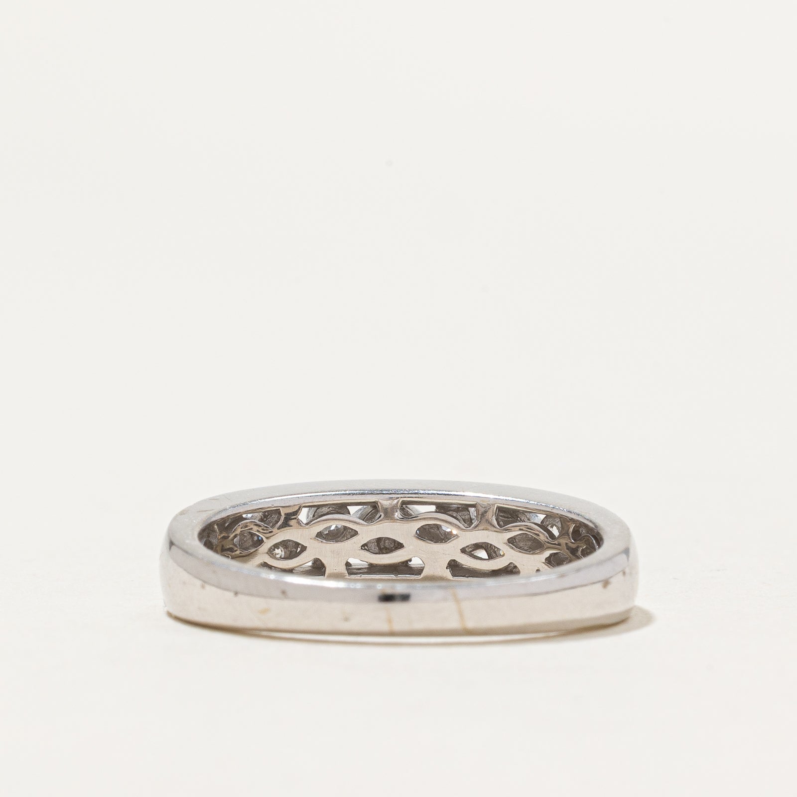 Wavy Diamond Ring | 0.20ctw | SZ 7.25