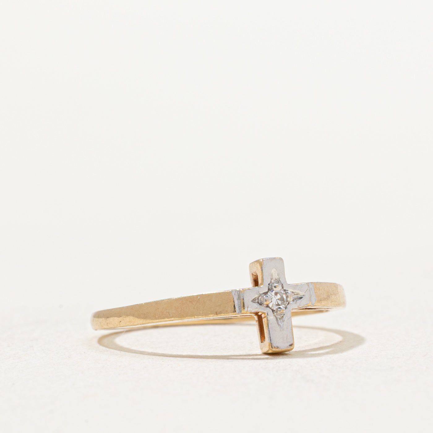 Bague croix en diamant | 0,005 ct | Taille 3
