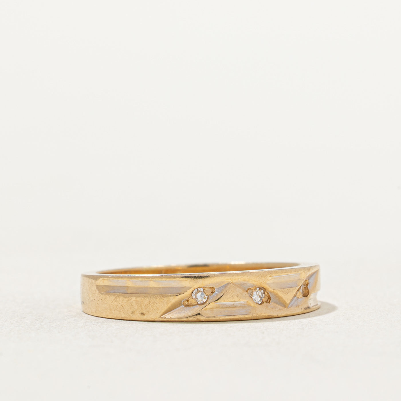 Three Stone Diamond Textured Band | 0.015ctw | SZ 5.5