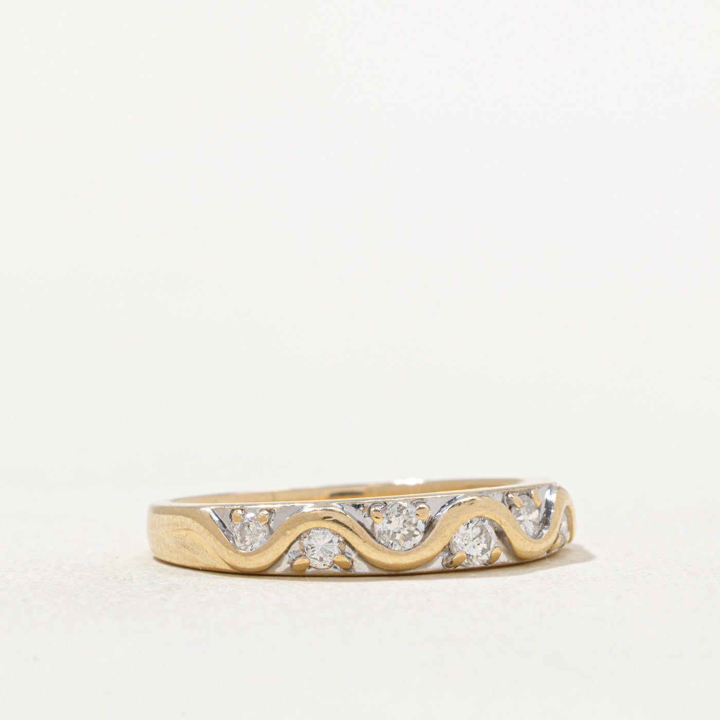 Diamond Wave Design Band | 0.21ctw | SZ 7.25