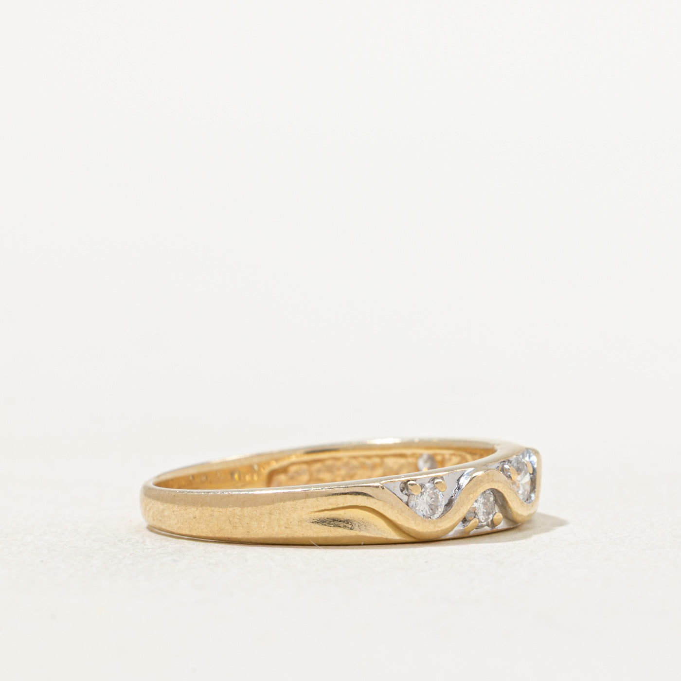 Diamond Wave Design Band | 0.21ctw | SZ 7.25