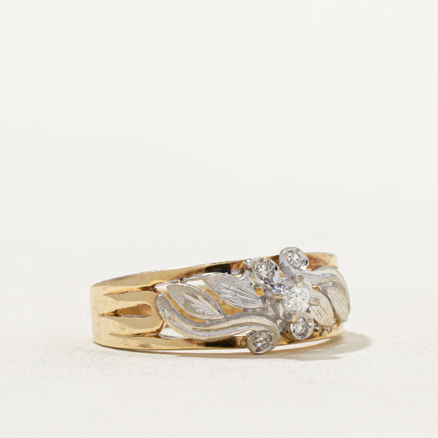Two Tone Gold Diamond Leaf Motif Band | 0.08ctw | SZ 6.25