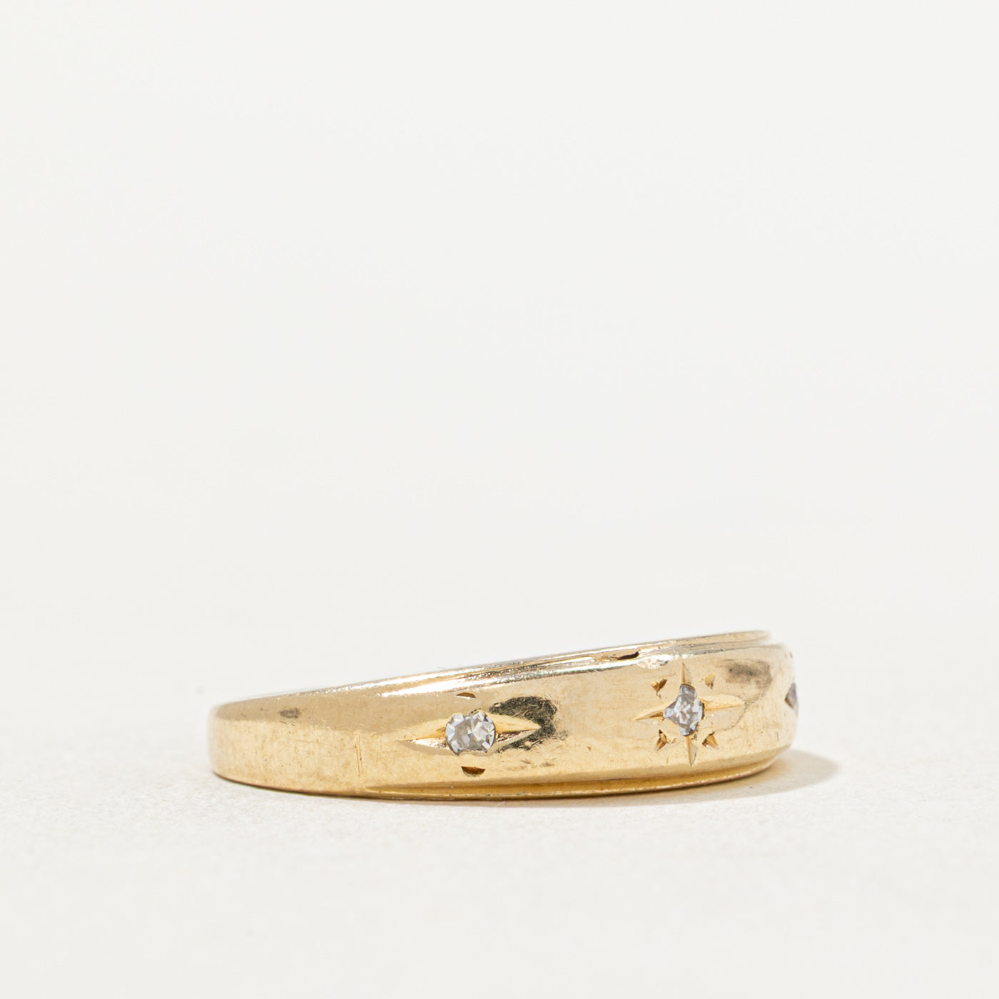 Bague vintage canadienne à trois diamants sertis en étoile | 0,05 ct au total | Taille 5,5