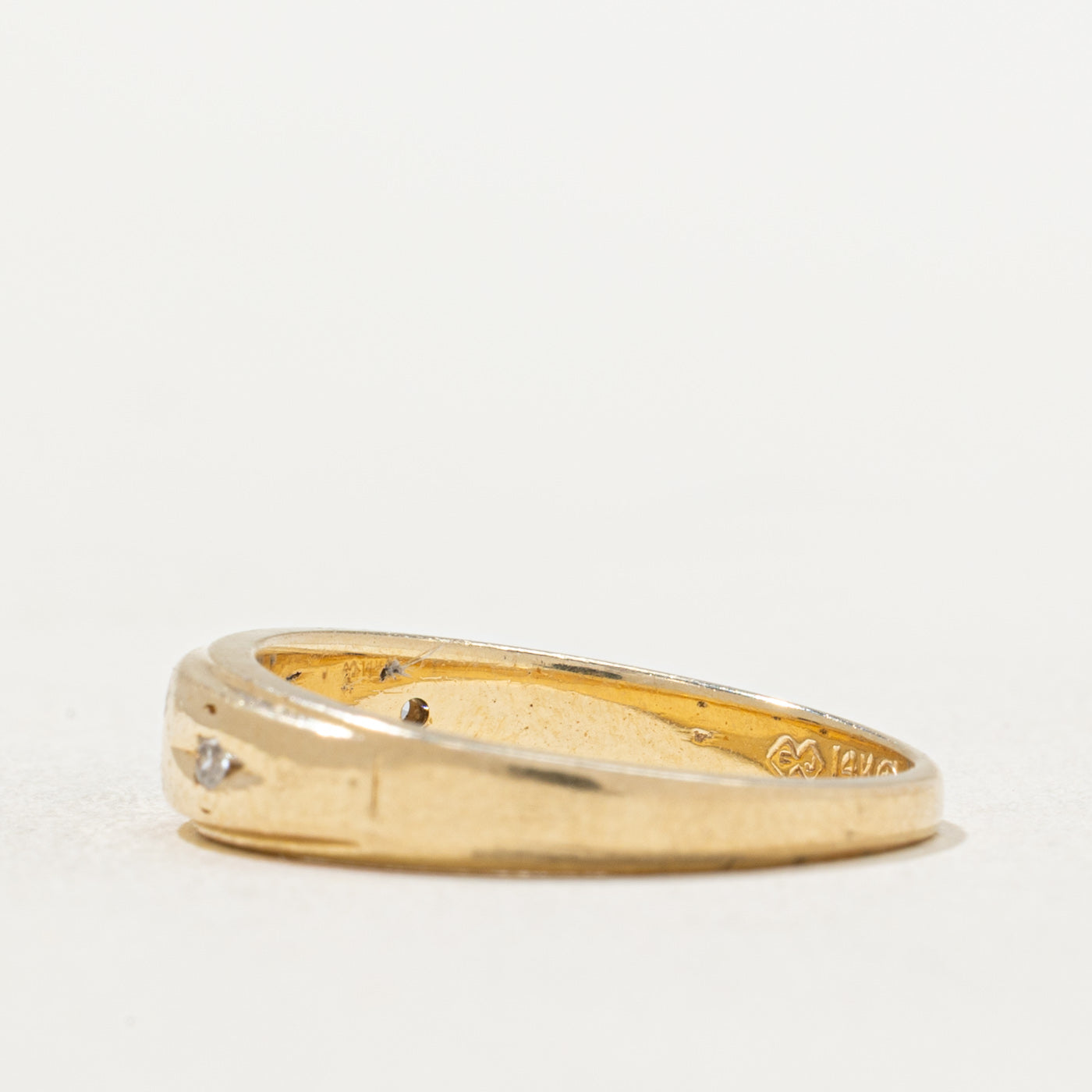 Bague vintage canadienne à trois diamants sertis en étoile | 0,05 ct au total | Taille 5,5