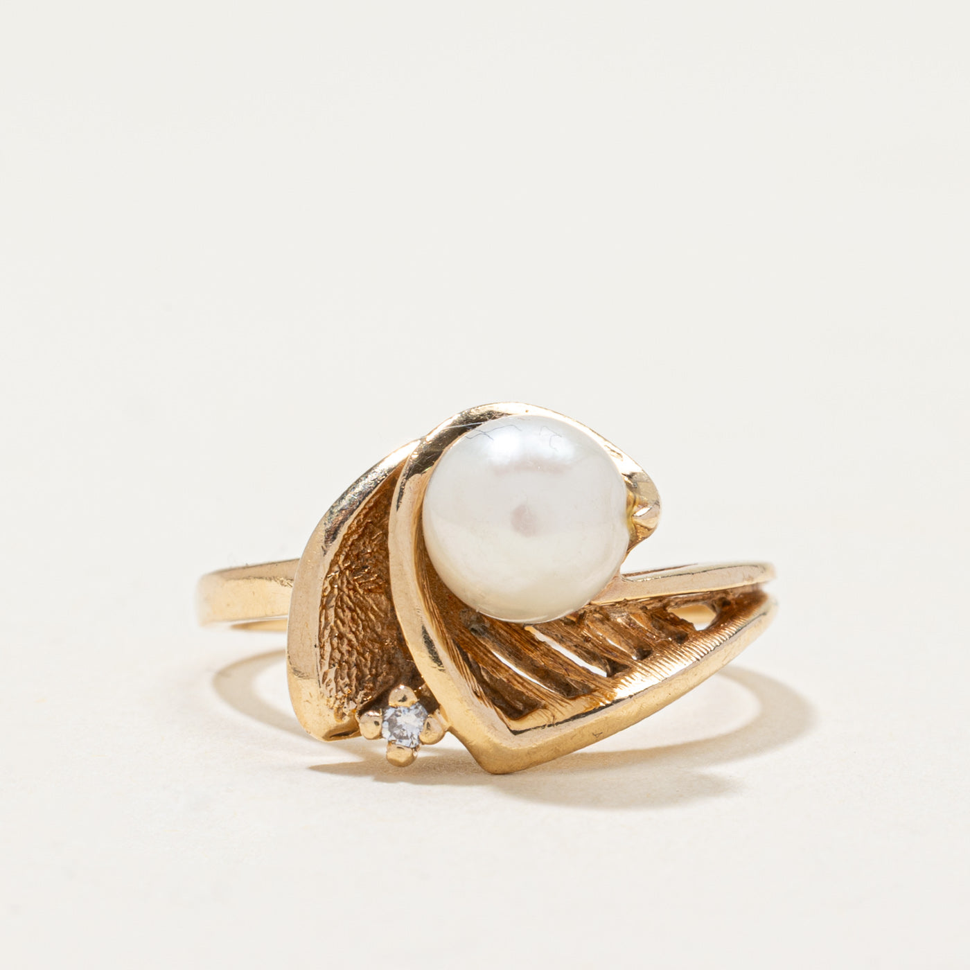 Pearl & Diamond Abstract Ring | 0.02ct | SZ 6.5