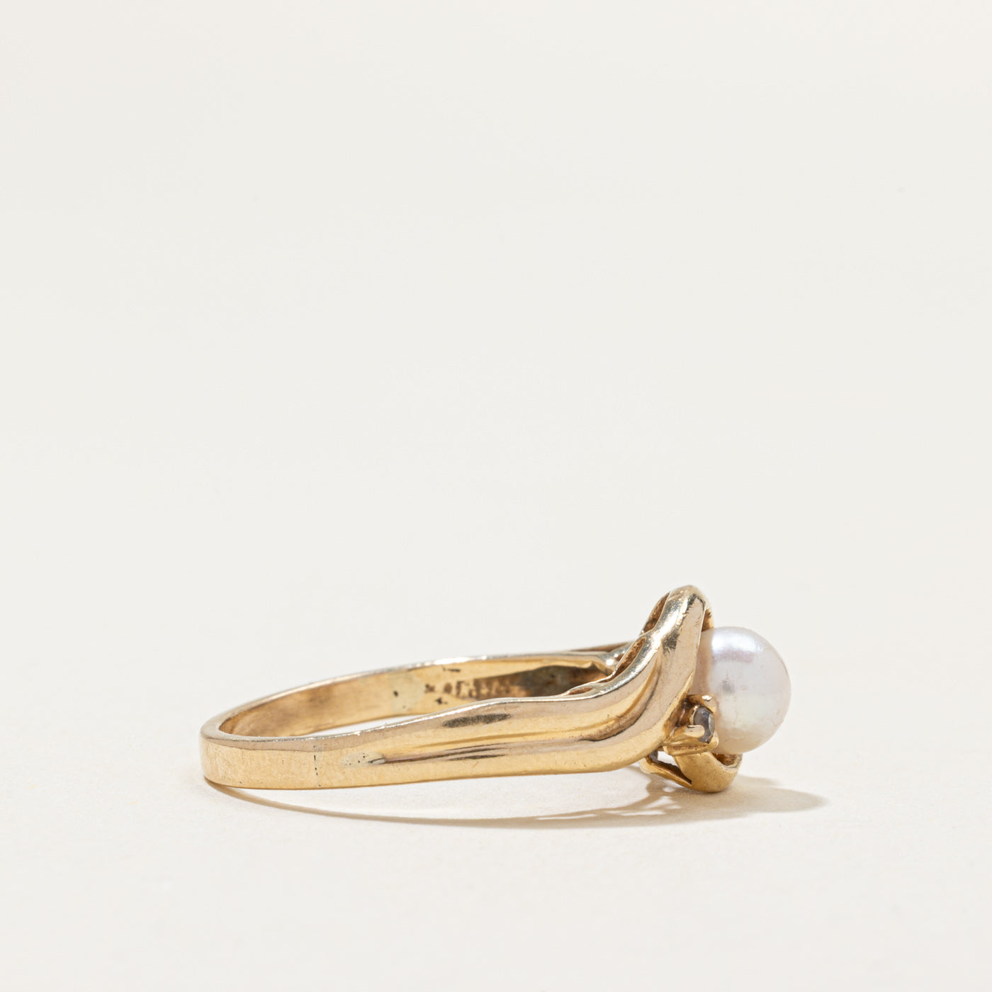 Pearl & Diamond Bypass Ring | 0.03ctw | SZ 8.5