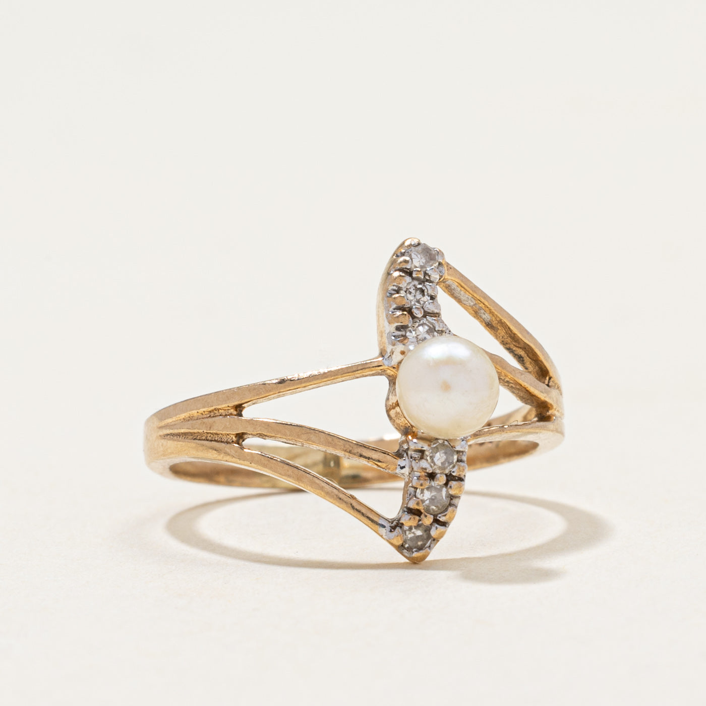 Pearl & Diamond Column Ring | 0.07ctw | SZ 5