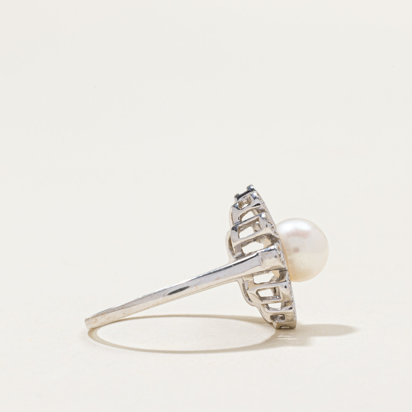 Pearl & Diamond Flower Cocktail Ring | 0.02ctw | SZ 7