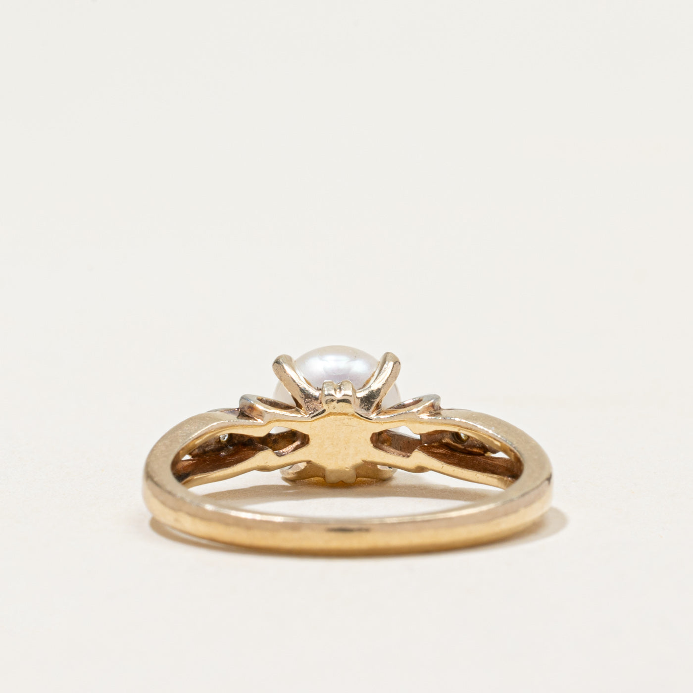 Vintage Canadian Diamond & Pearl Ring | 0.03ctw | SZ 5.75