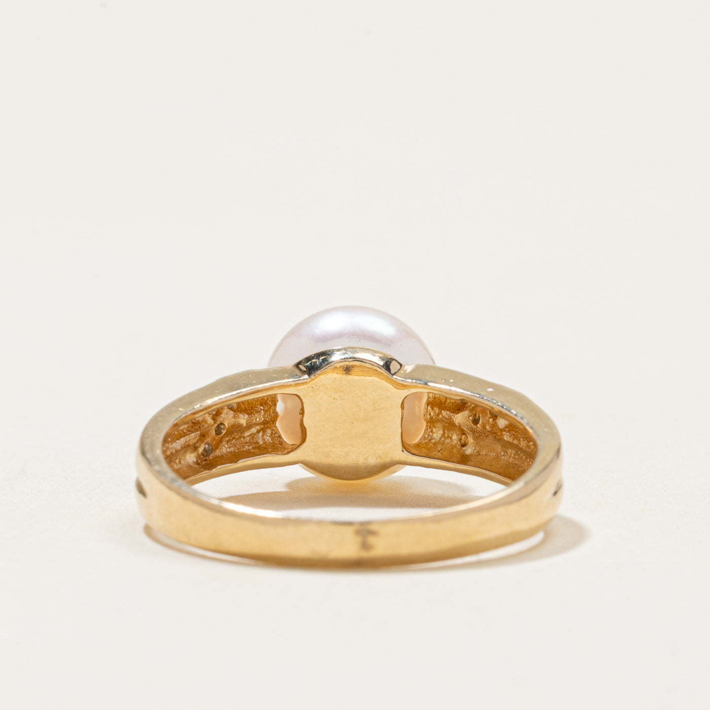 Pearl & Diamond Grooved Ring | 0.07ctw | SZ 7.75