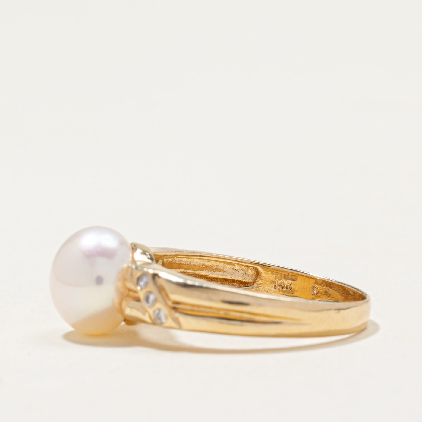 Pearl & Diamond Grooved Ring | 0.07ctw | SZ 7.75