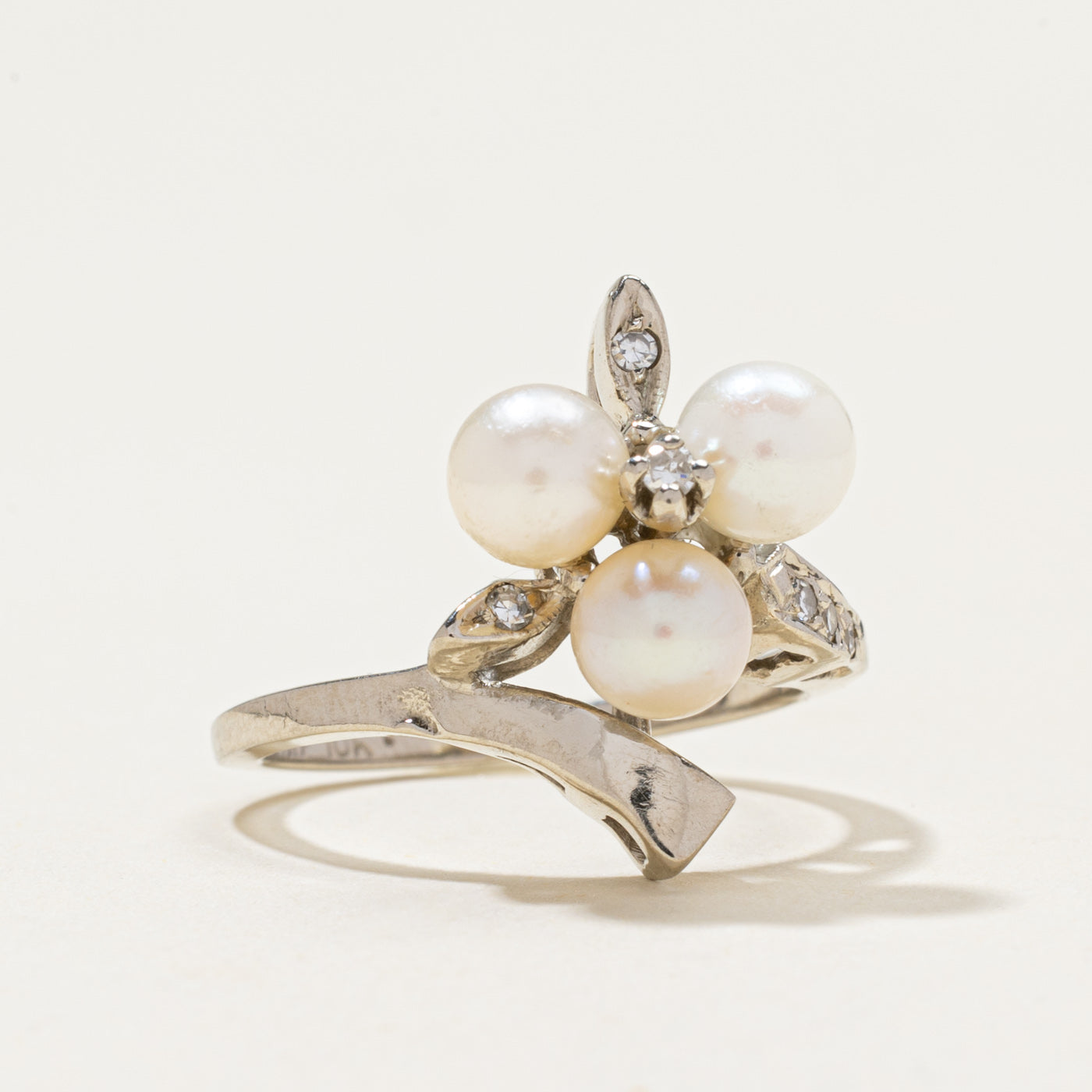 10k Pearl & Diamond Cluster Cocktail Ring | 0.18ctw | SZ 6.75