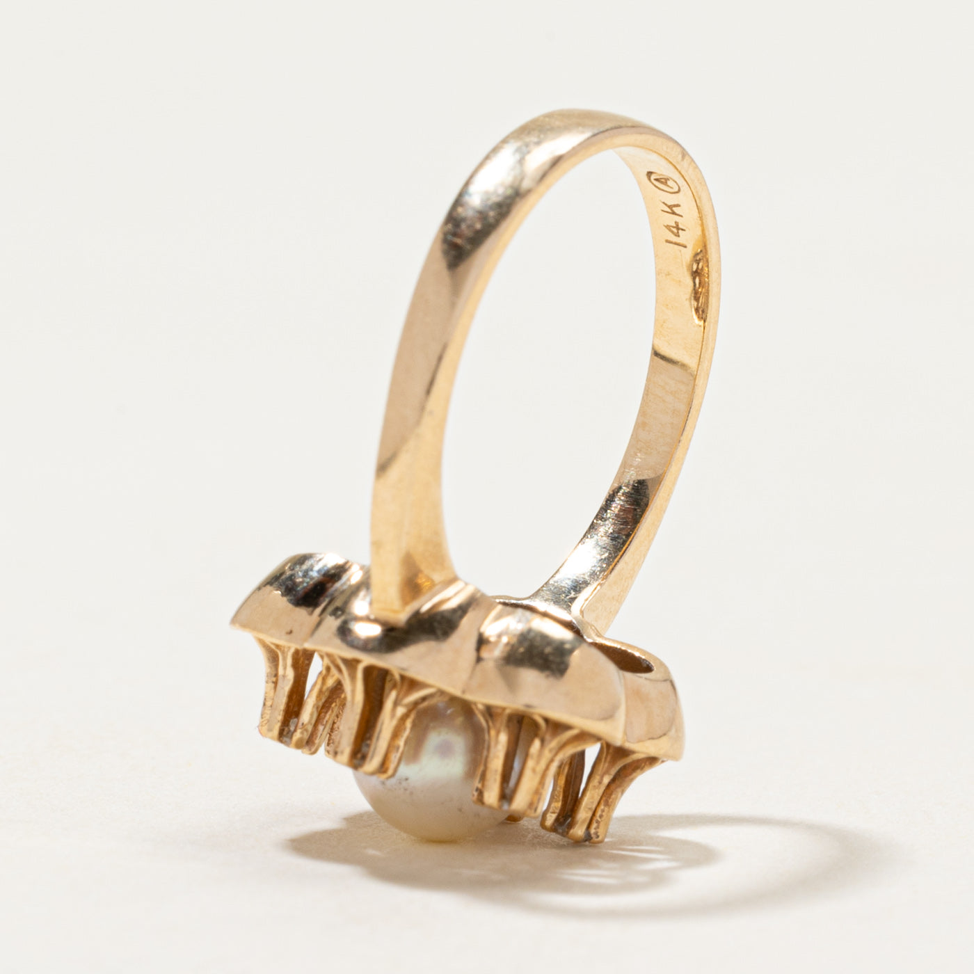 Pearl & Belcher Set Diamond Floral Ring | 0.06ctw | SZ 4.25