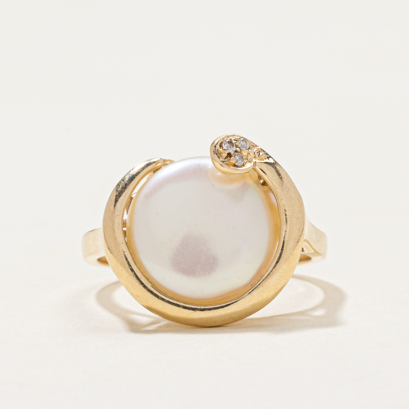 Button Pearl & Diamond Ring | 0.02ctw | SZ 6