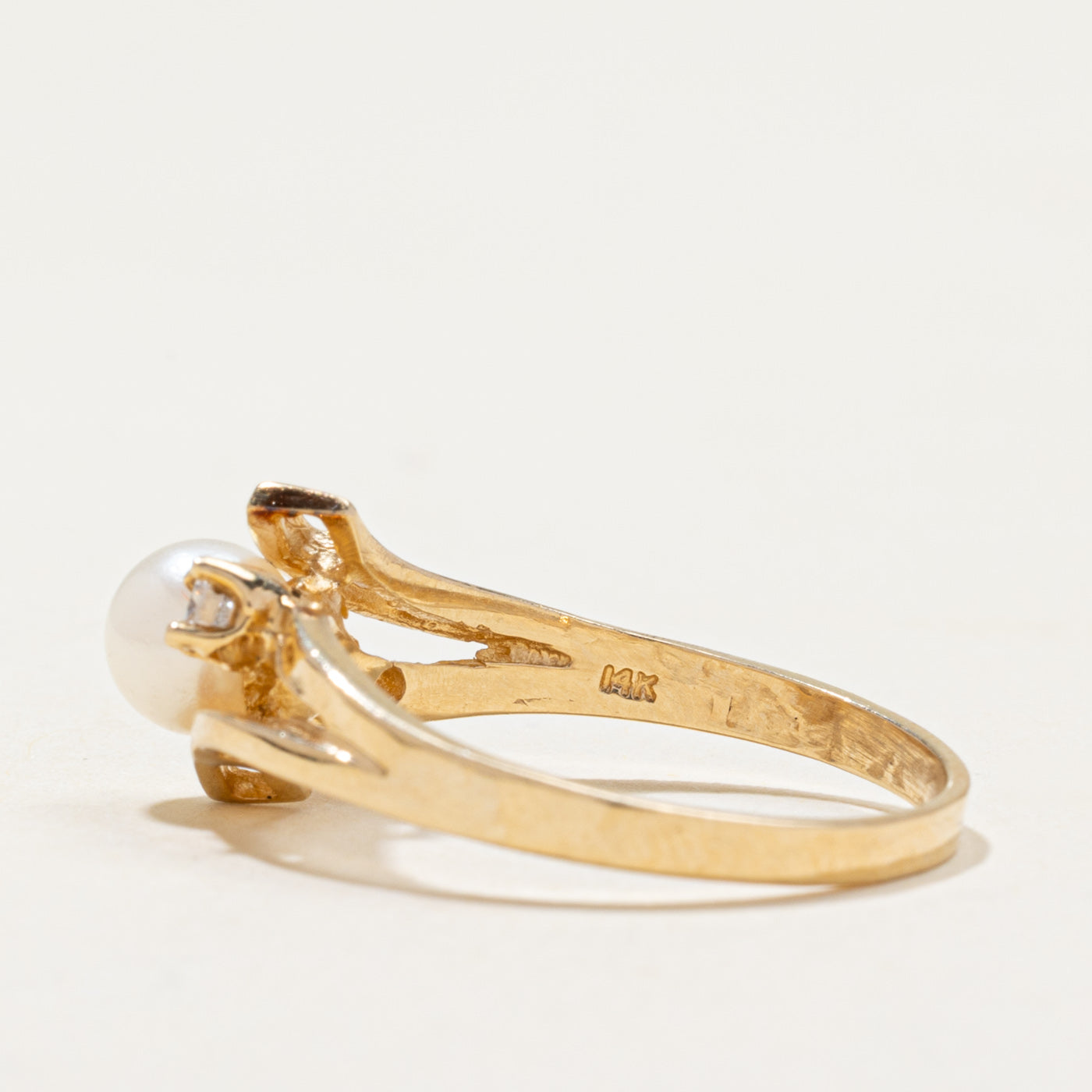 Pearl & Diamond Bypass Ring | 0.14ctw | SZ 7