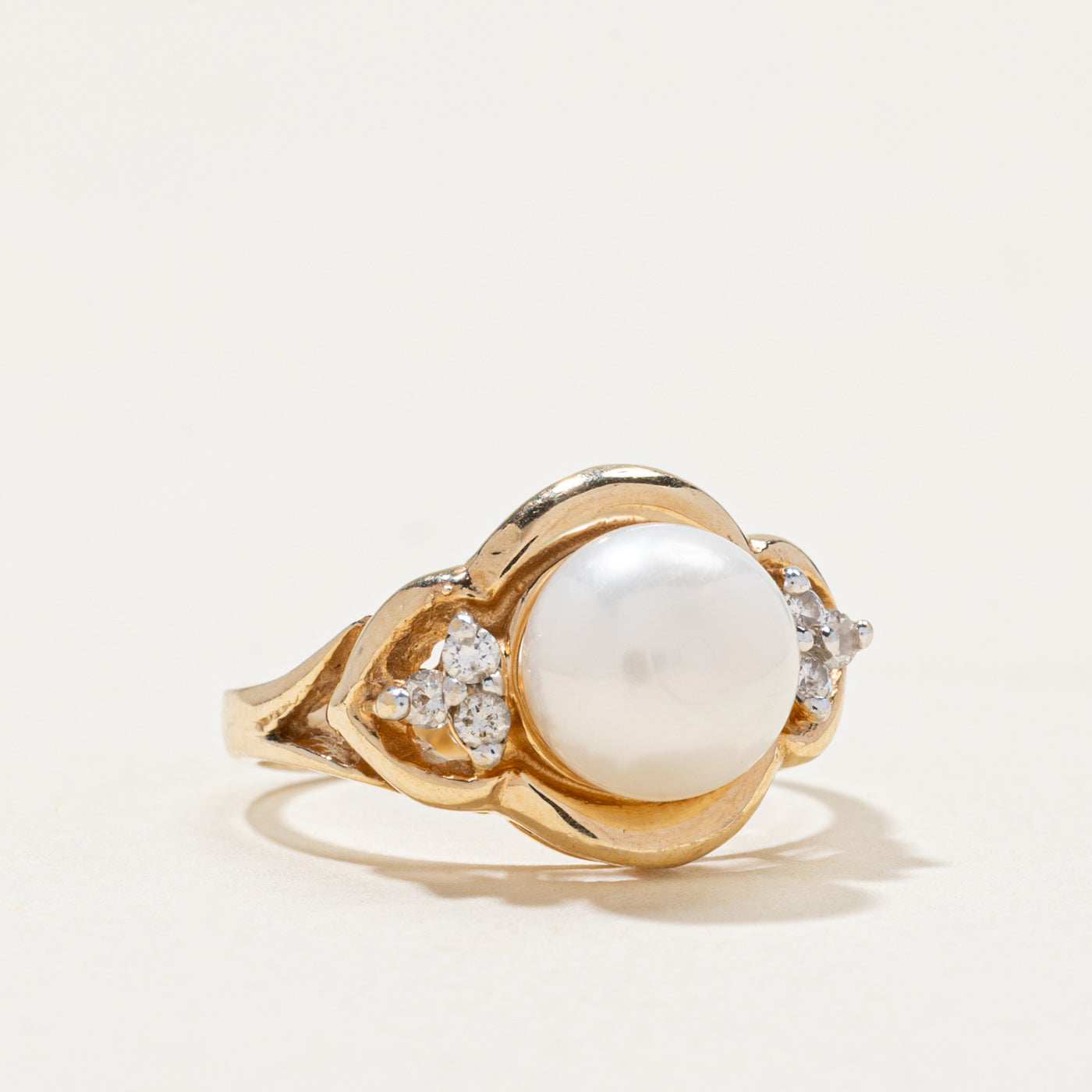 10k Pearl & Diamond Accented Ring | 0.15ctw | SZ 6