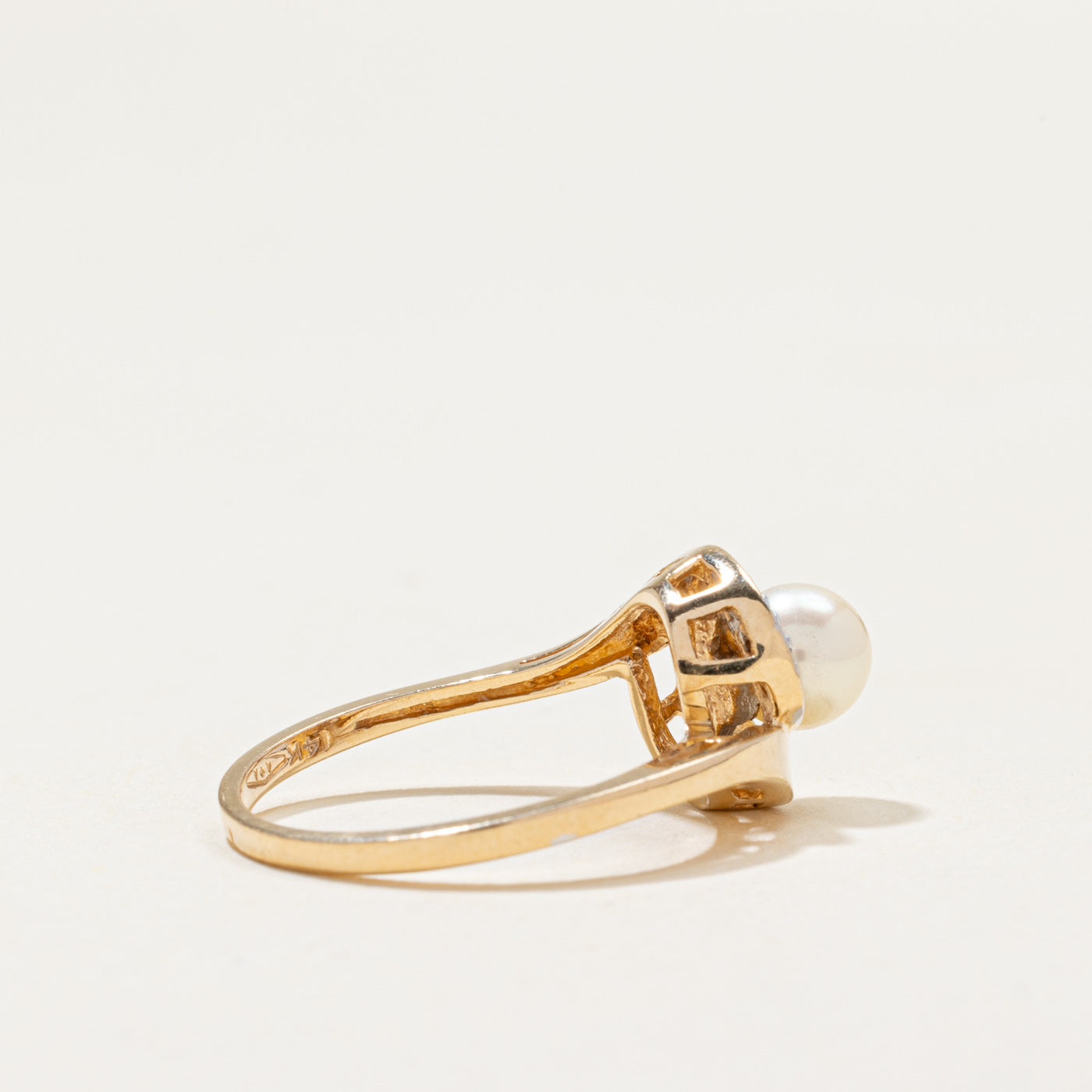 Diamond & Pearl Bypass Ring | 0.06ctw | SZ 6.25