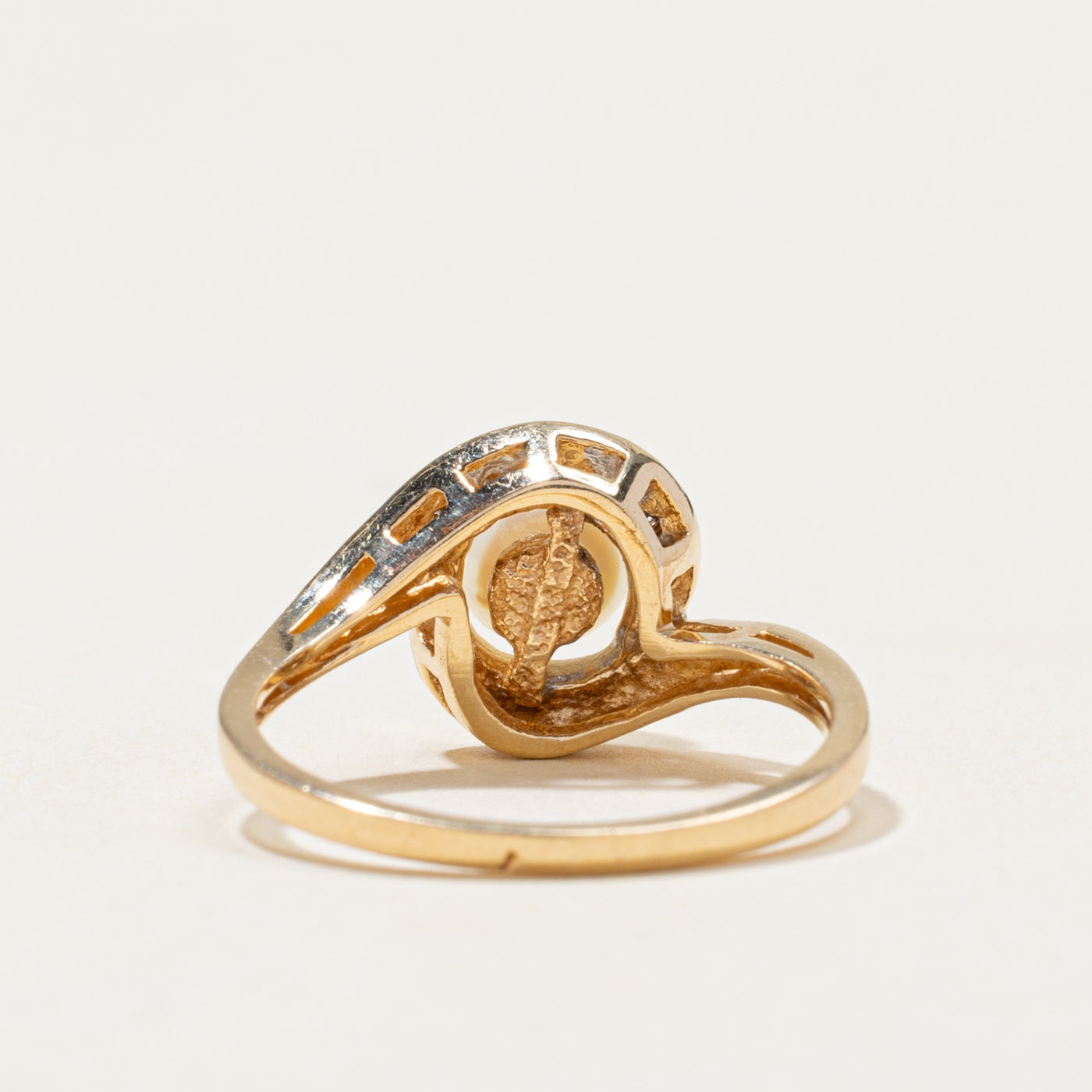 Diamond & Pearl Bypass Ring | 0.06ctw | SZ 6.25