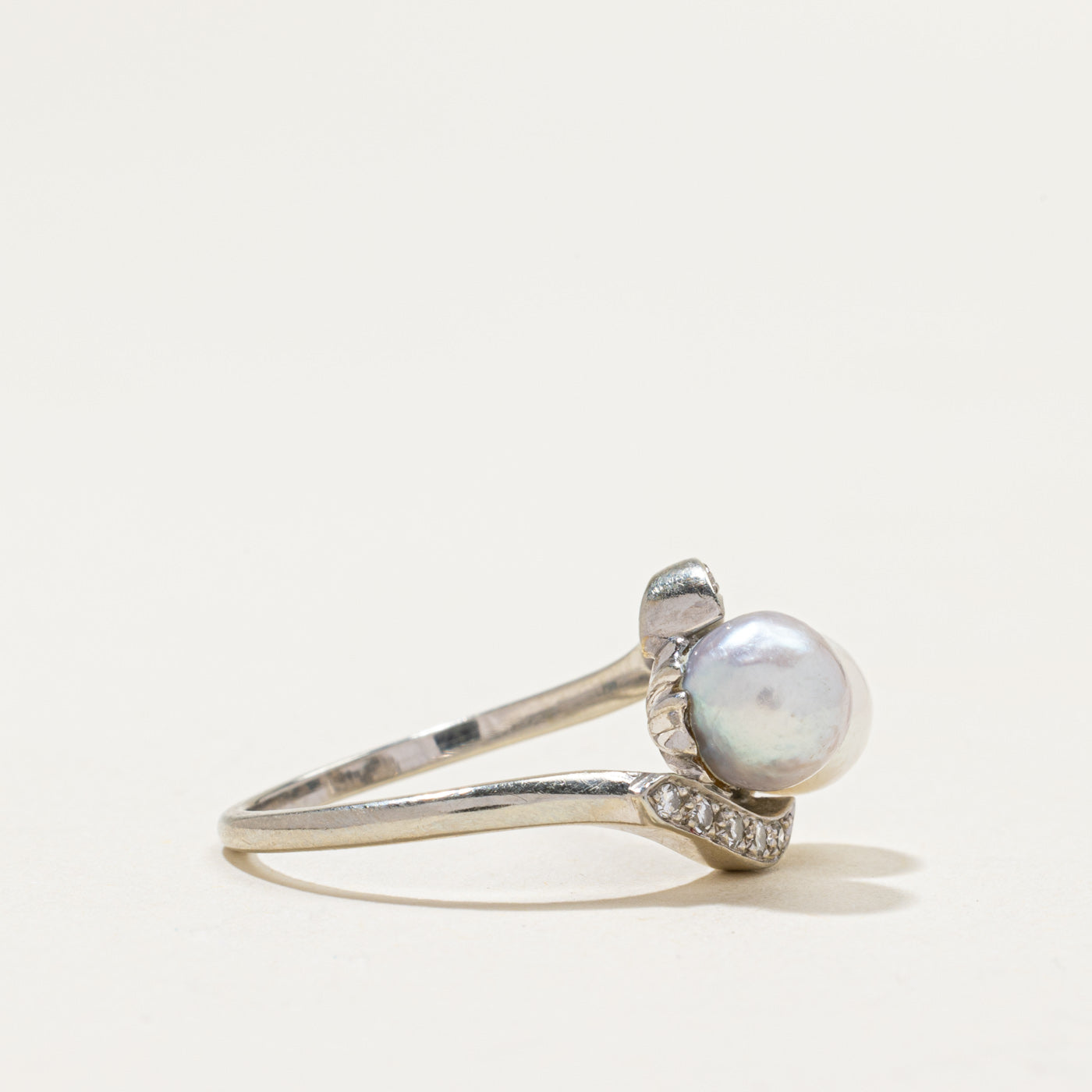 Toi et Moi Pearl & Diamond Ring | 0.10ctw | SZ 6.5
