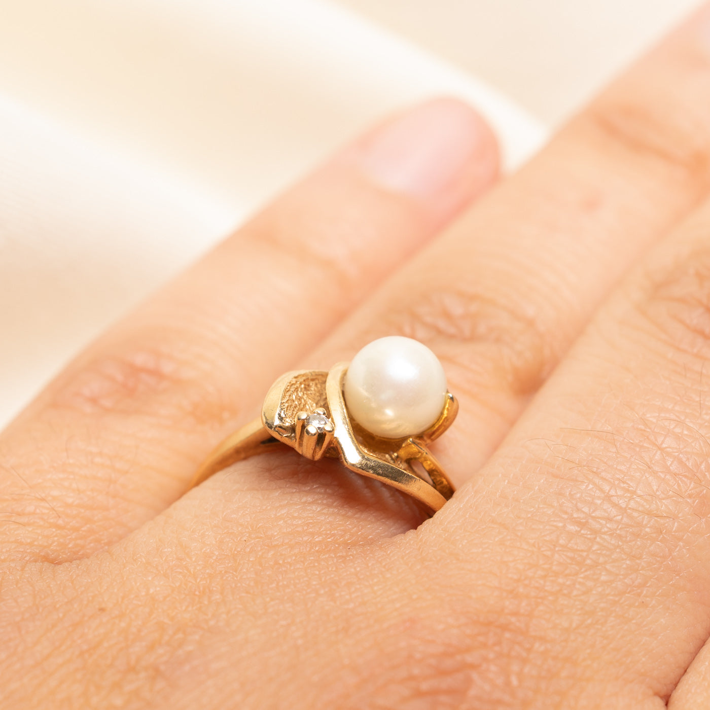 Pearl & Diamond Abstract Ring | 0.02ct | SZ 6.5