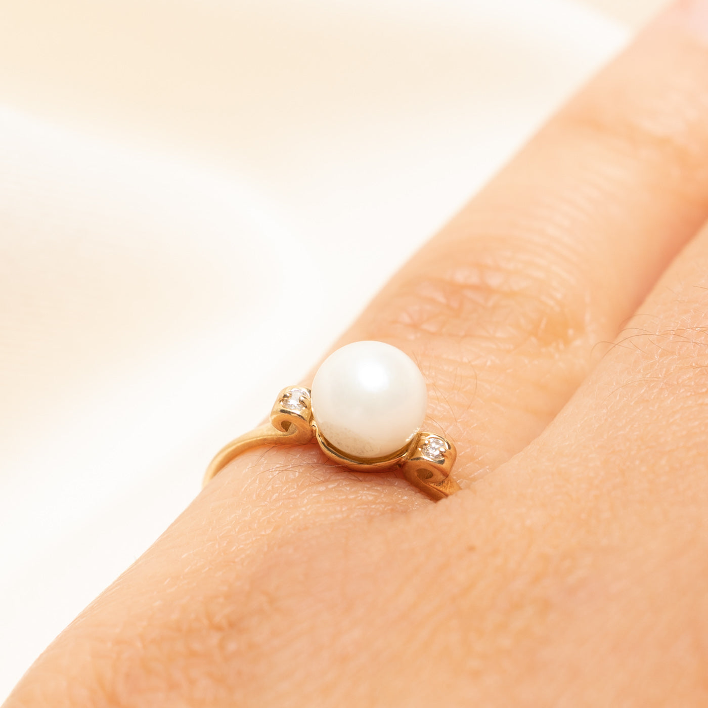 Pearl & Diamond Petite Ring | 0.02ctw | SZ 5